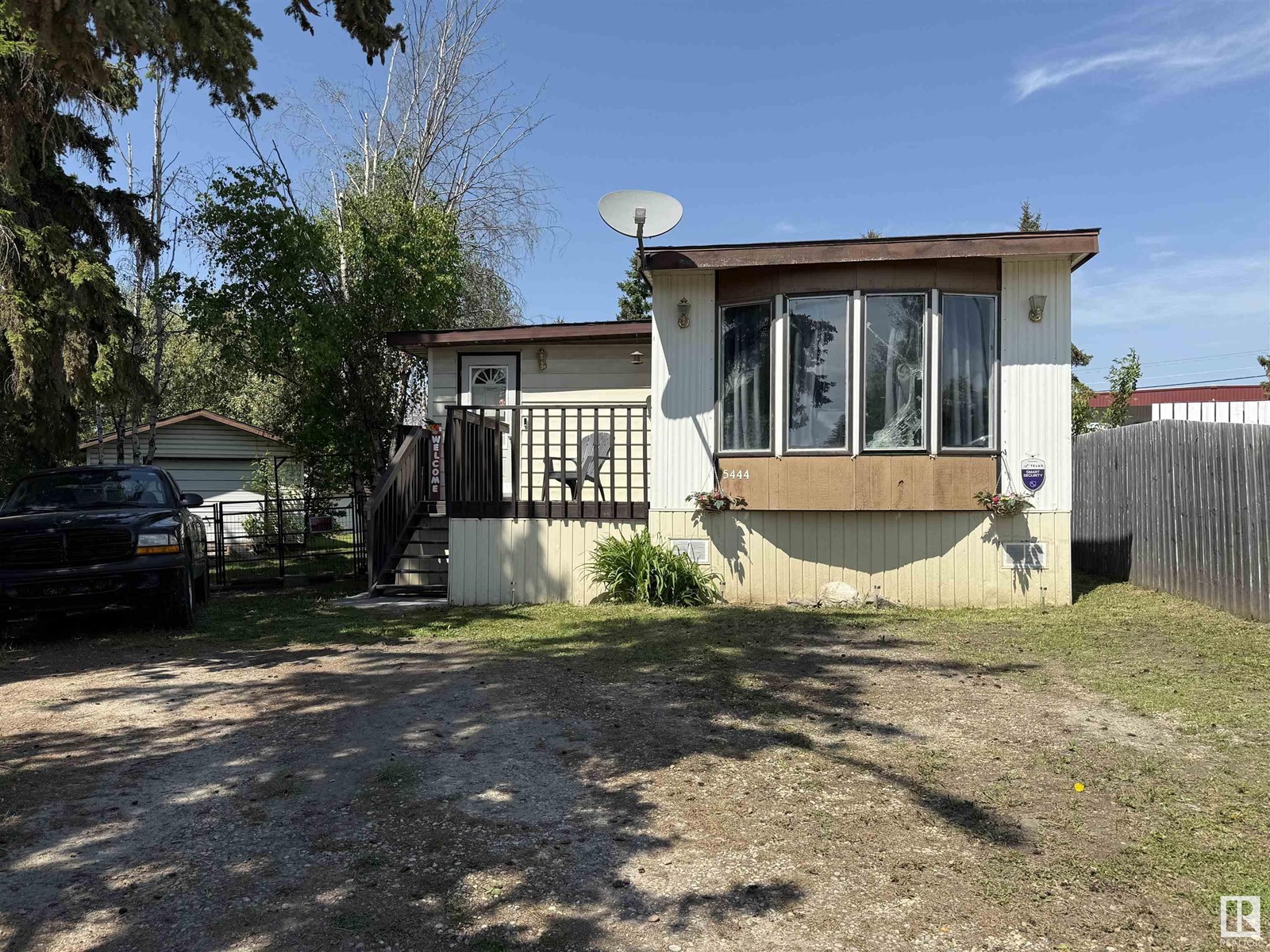 5444 48A AV, drayton valley, Alberta