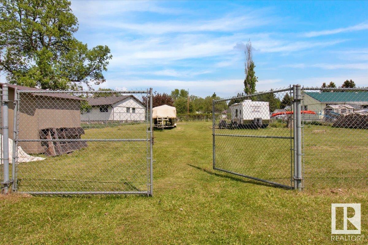 4713 34 St, Rural Wetaskiwin County, Alberta  T0C 2C0 - Photo 2 - E4440348