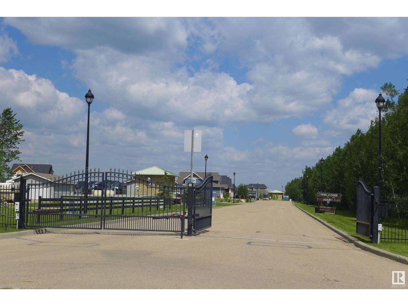 5 3410 Ste Anne Tr, Rural Lac Ste. Anne County, Alberta  T0E 0A1 - Photo 4 - E4440419