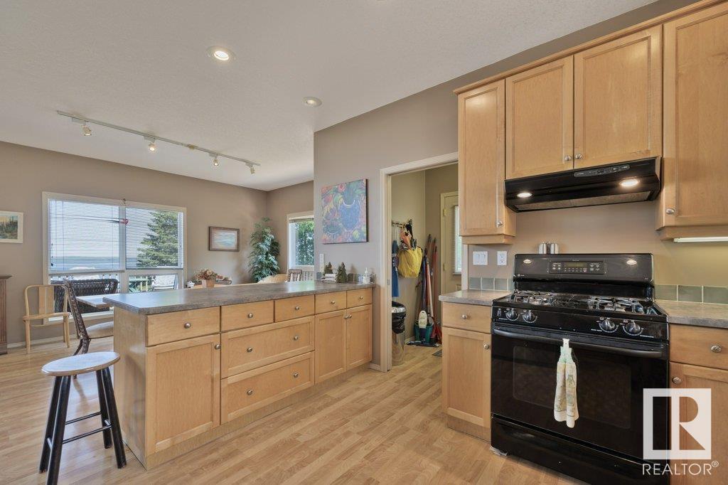 152/154 Crystal Springs Dr, Rural Wetaskiwin County, Alberta  T0C 2V0 - Photo 18 - E4440914