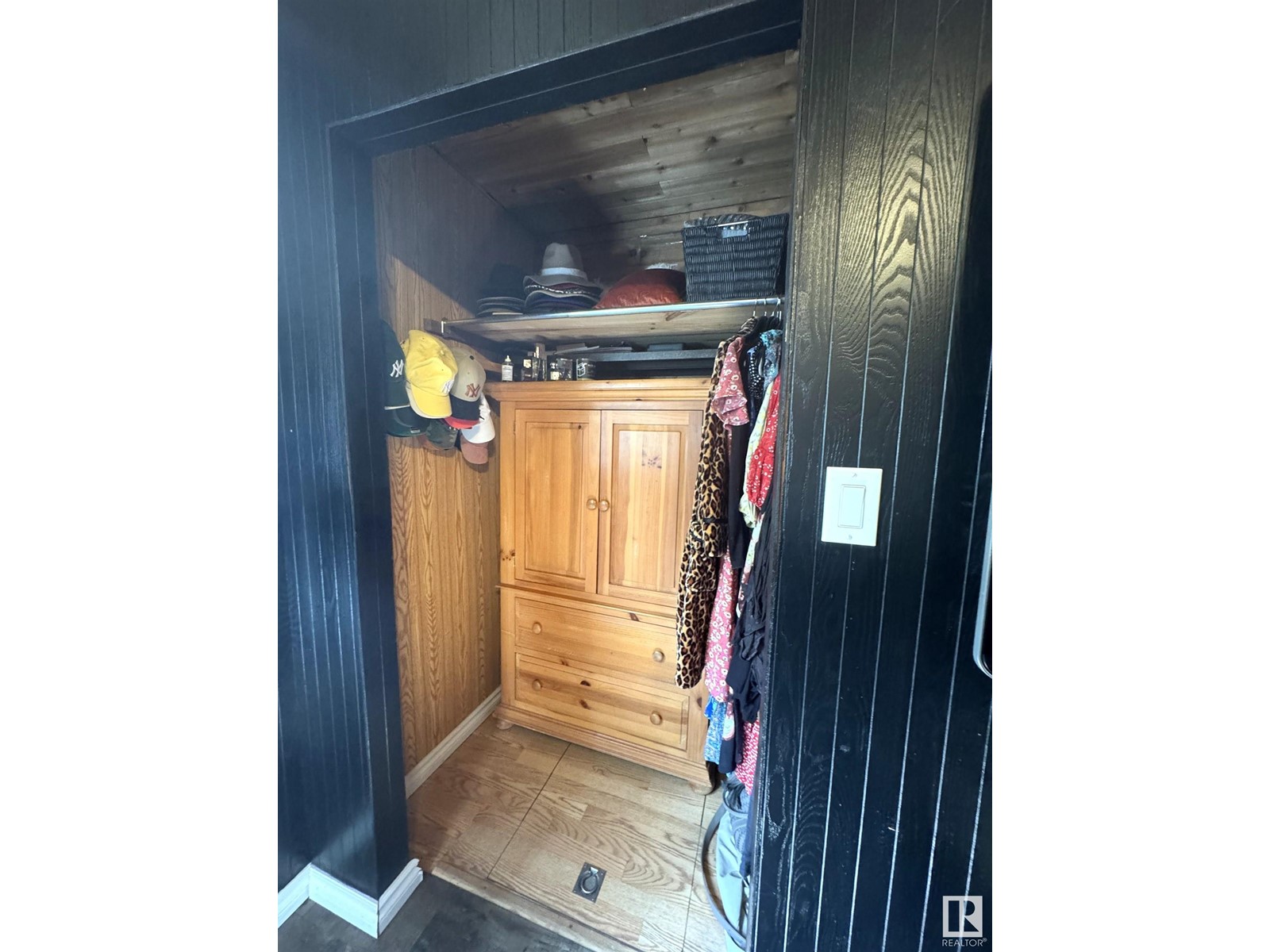 213 Crystal Springs Dr, Rural Wetaskiwin County, Alberta  T0C 2V0 - Photo 13 - E4441194