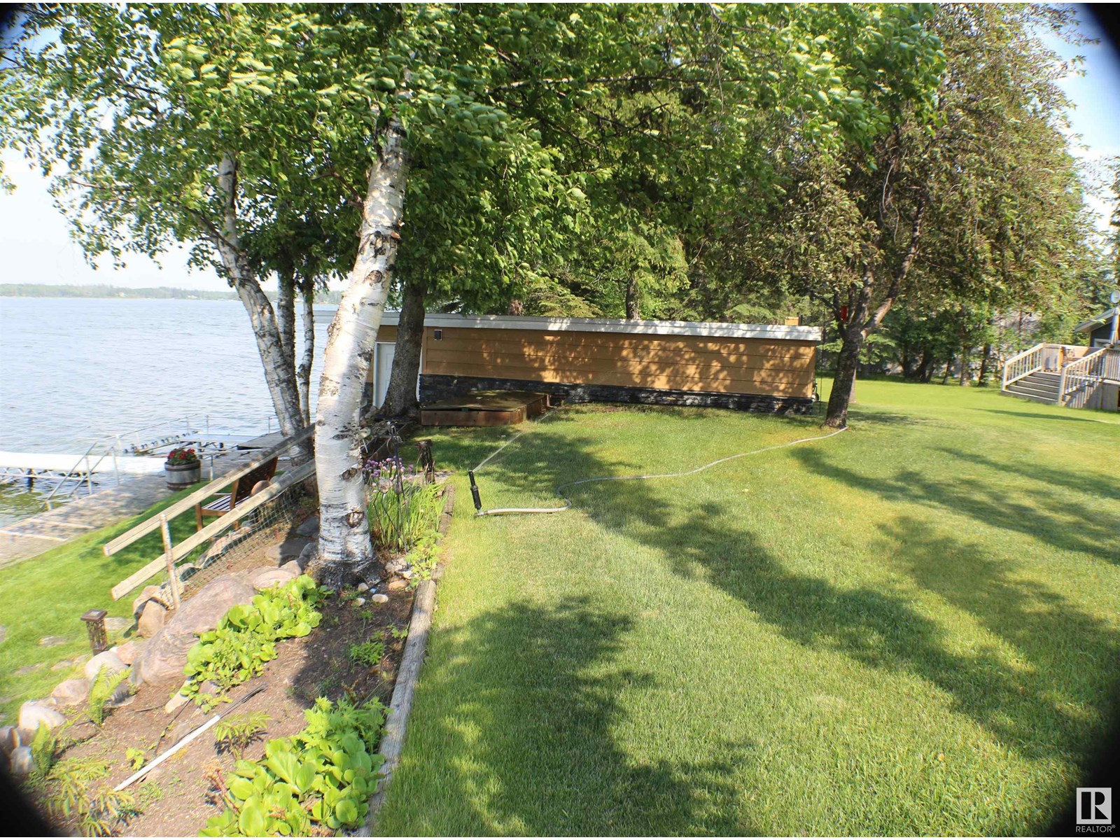 5582 Nakamun Dr, Rural Lac Ste. Anne County, Alberta  T0E 1V0 - Photo 15 - E4442124