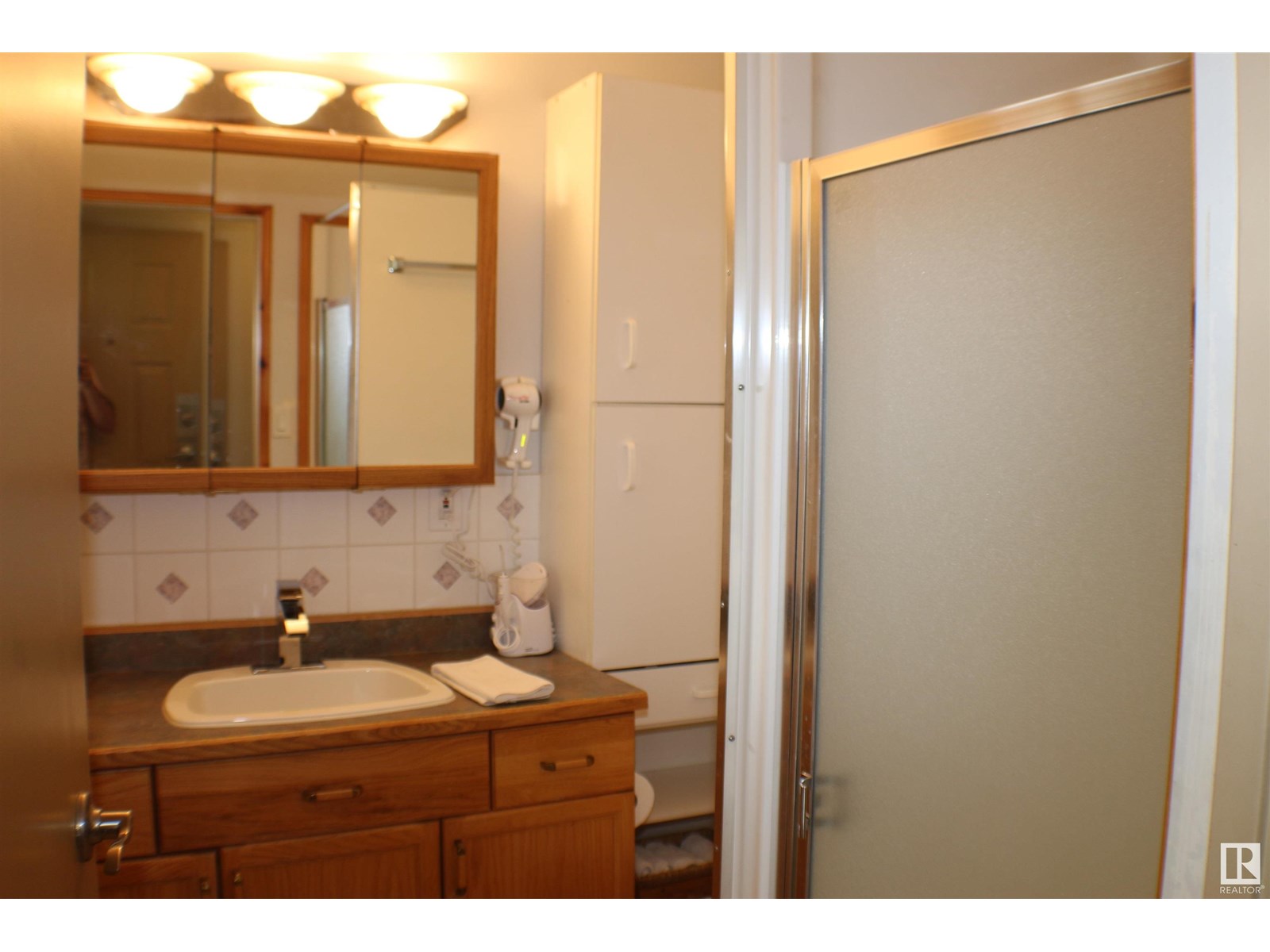 5582 Nakamun Dr, Rural Lac Ste. Anne County, Alberta  T0E 1V0 - Photo 29 - E4442124