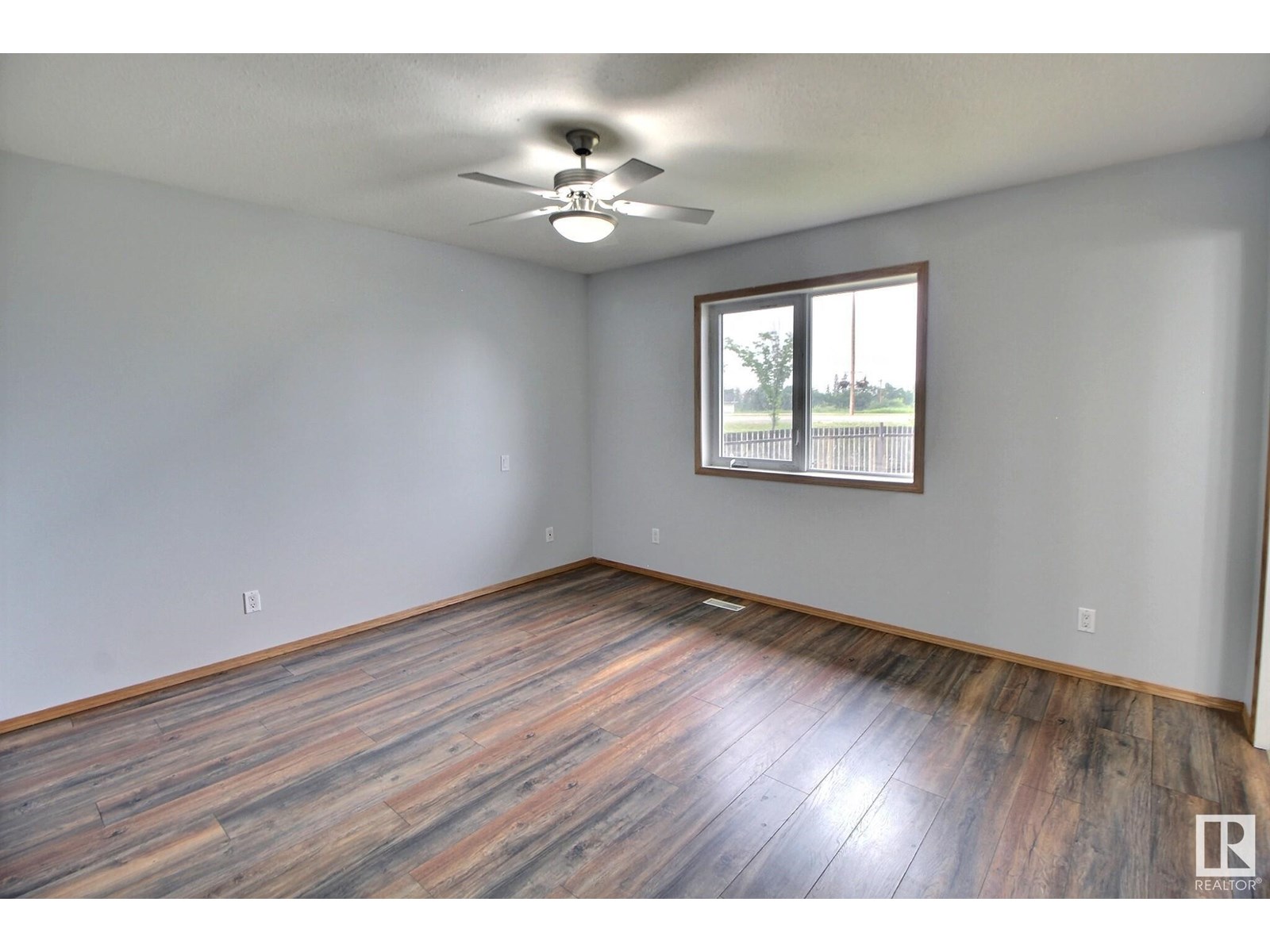 5236 49 Av, Onoway, Alberta  T0E 1V0 - Photo 9 - E4442491