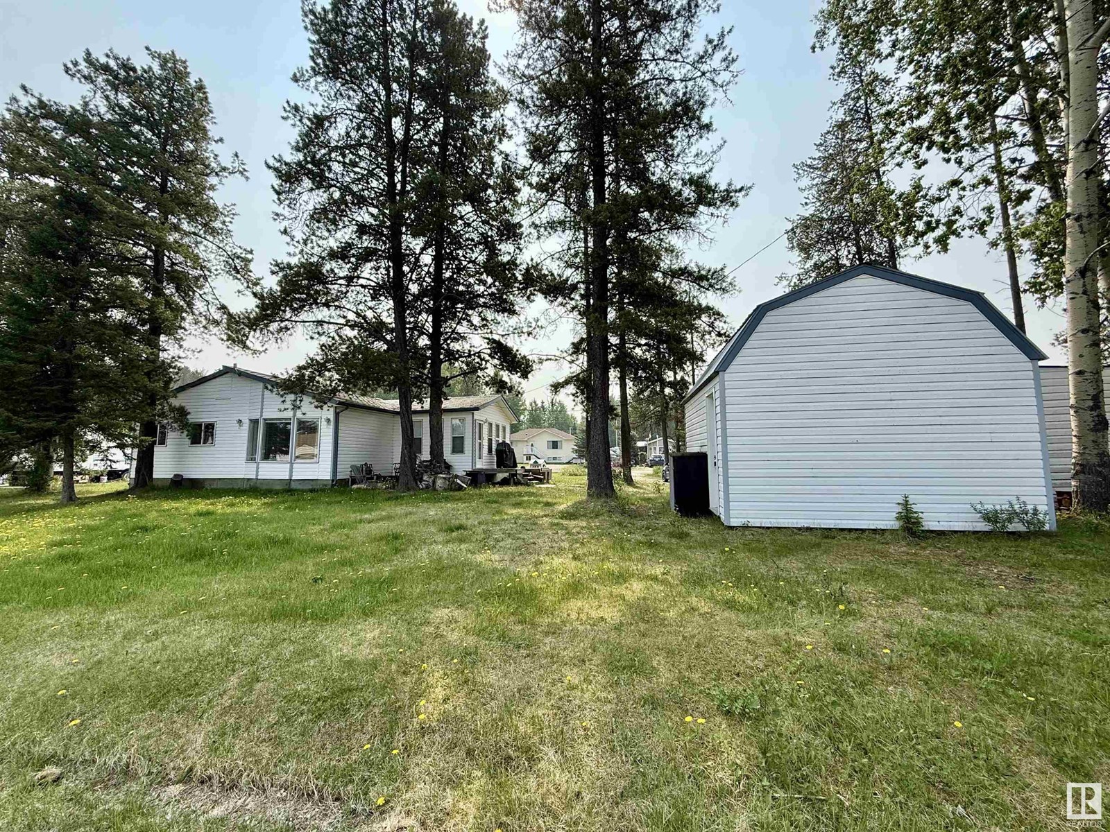 4906 54 Av, Cynthia, Alberta  T0E 0K0 - Photo 12 - E4442654