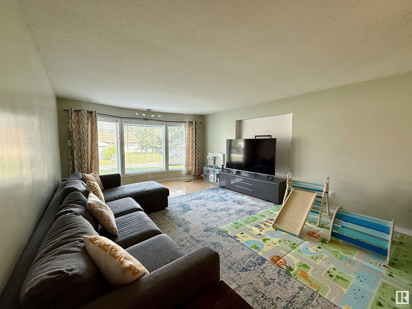 4906 54 Av, Cynthia, Alberta  T0E 0K0 - Photo 23 - E4442654