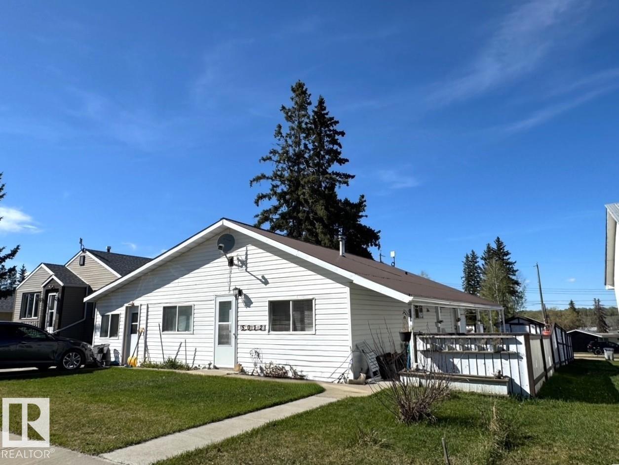 5012 48 Av, Evansburg, Alberta  T0E 0T0 - Photo 1 - E4443945