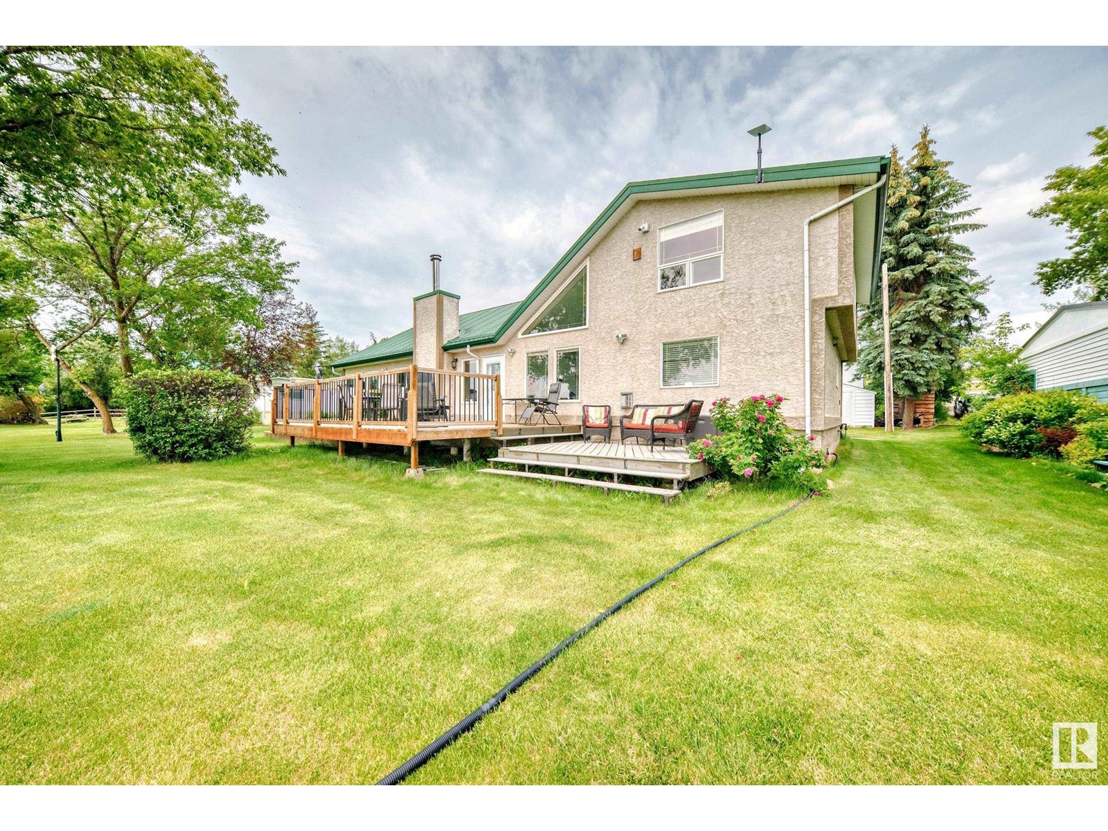 43 Lakeshore Dr, Rural Lac Ste. Anne County, Alberta  T0E 1V0 - Photo 1 - E4444120