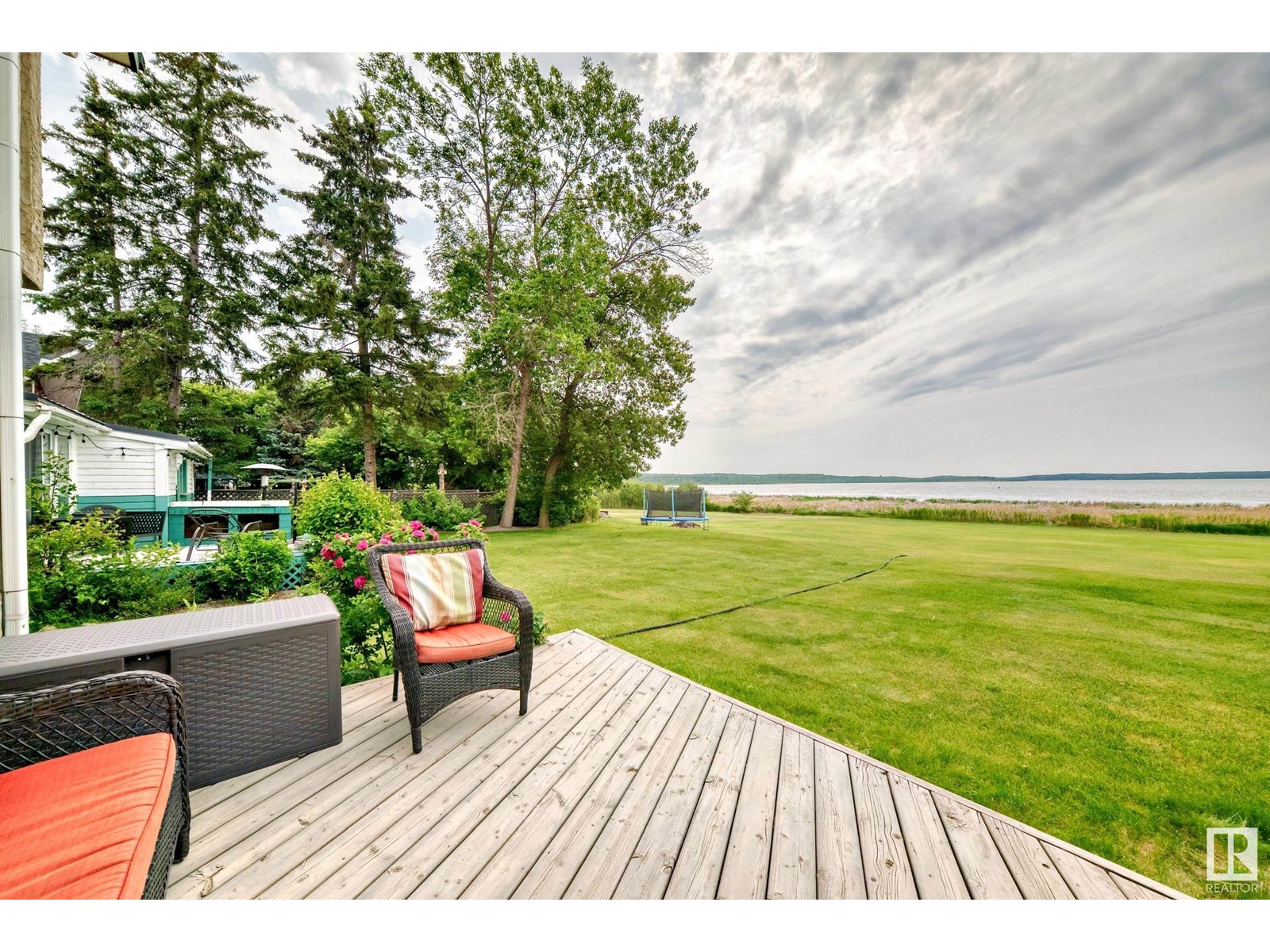 43 Lakeshore Dr, Rural Lac Ste. Anne County, Alberta  T0E 1V0 - Photo 2 - E4444120