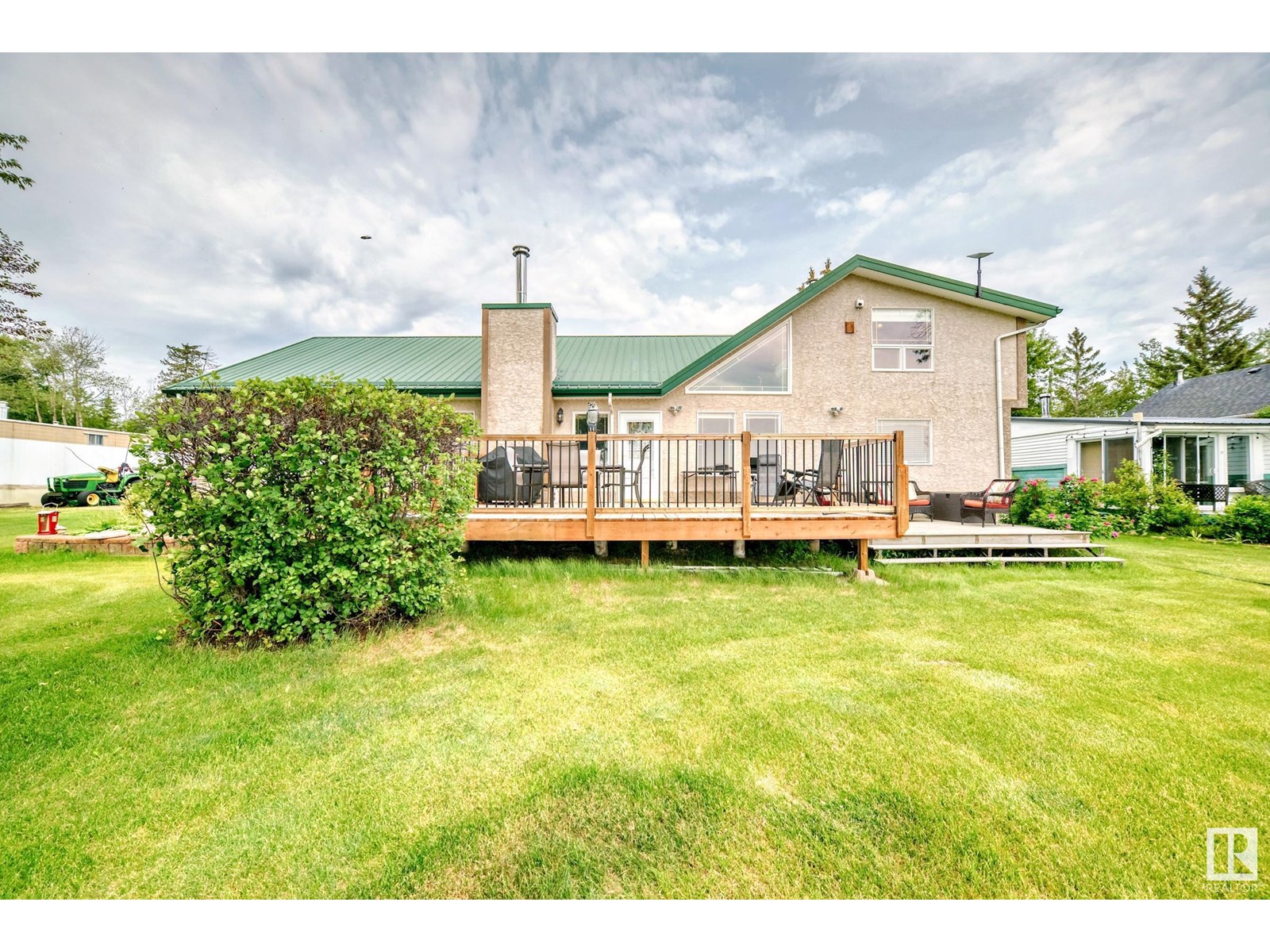 43 Lakeshore Dr, Rural Lac Ste. Anne County, Alberta  T0E 1V0 - Photo 3 - E4444120