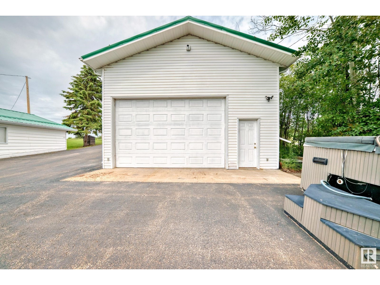43 Lakeshore Dr, Rural Lac Ste. Anne County, Alberta  T0E 1V0 - Photo 47 - E4444120