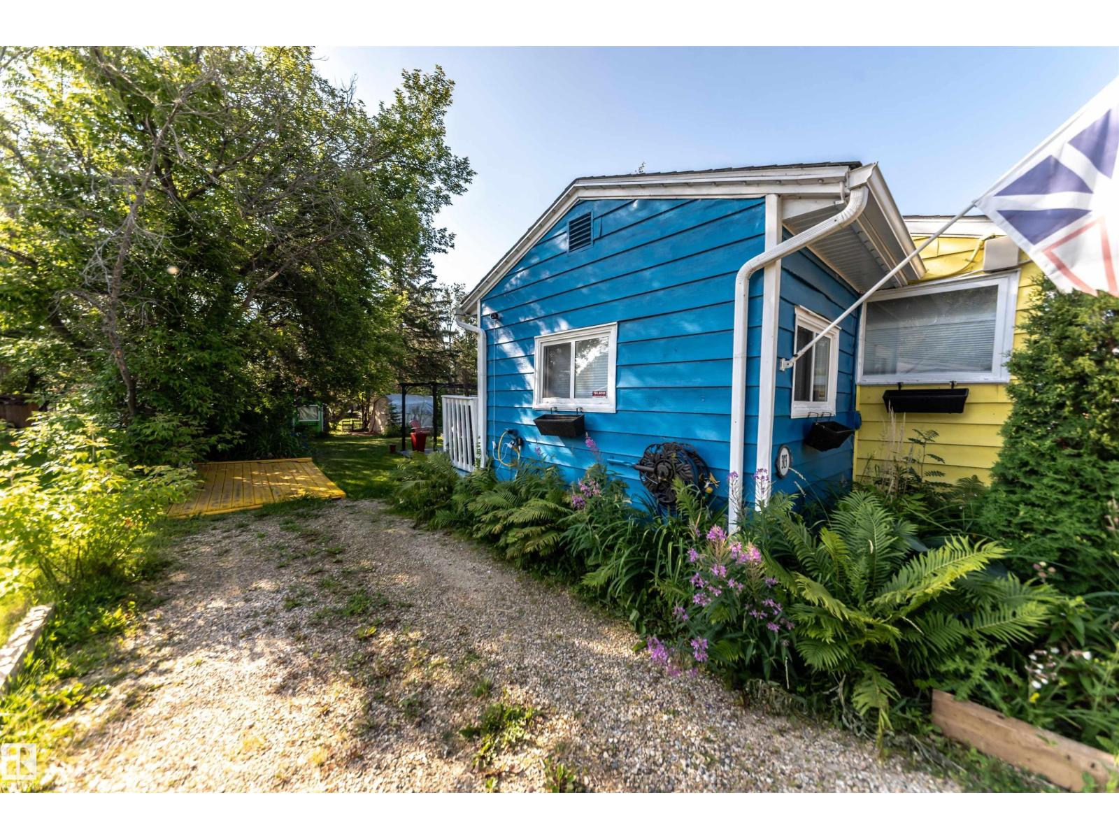 303 3 St, Rural Lac Ste. Anne County, Alberta  T0E 1A0 - Photo 12 - E4448326