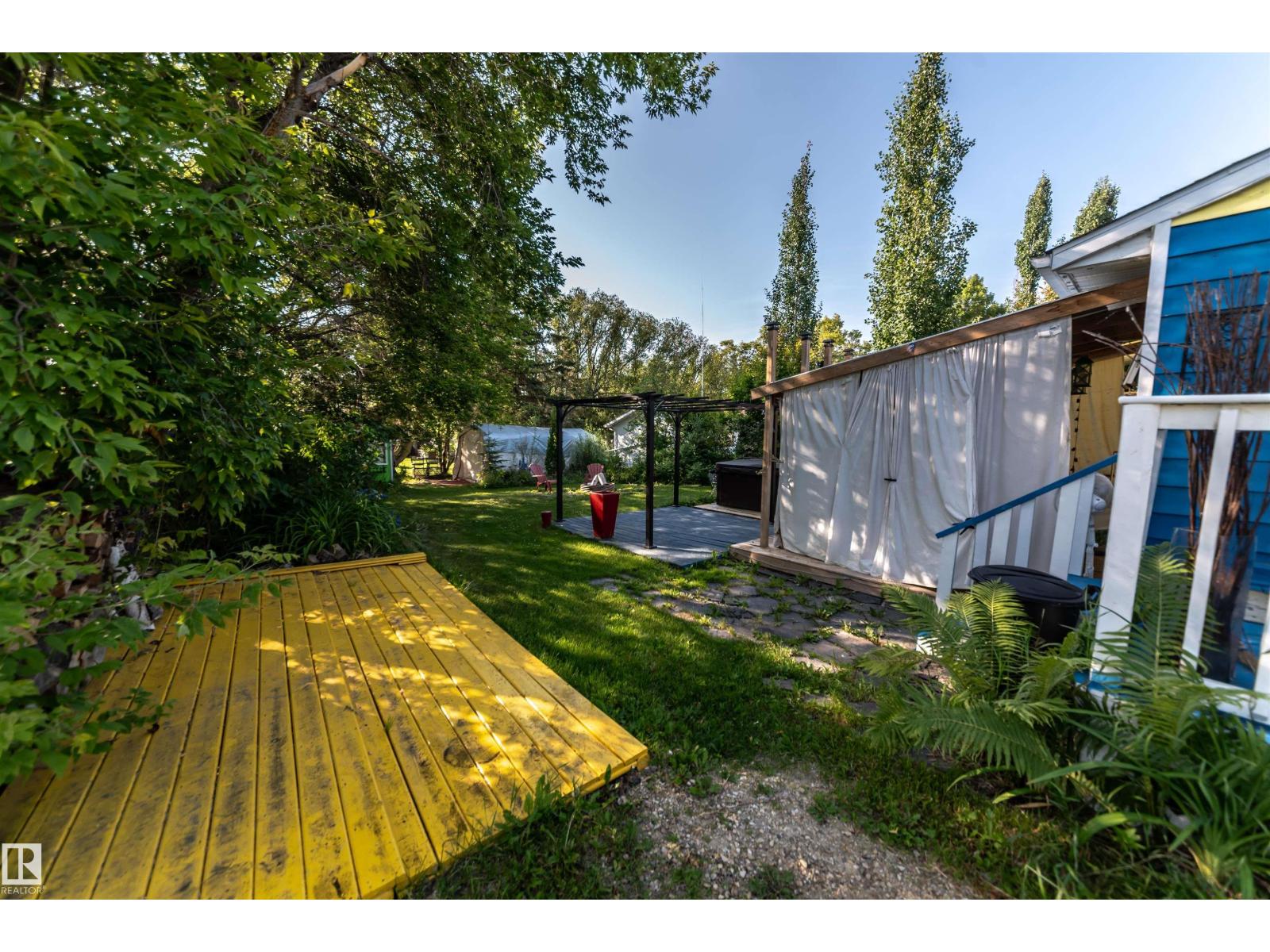 303 3 St, Rural Lac Ste. Anne County, Alberta  T0E 1A0 - Photo 13 - E4448326