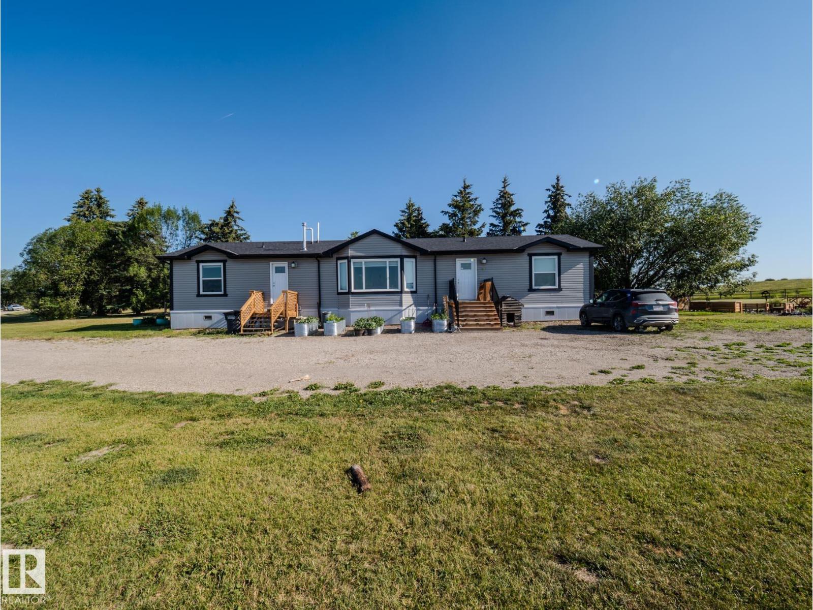55415 Highway 777, Rural Lac Ste. Anne County, Alberta  T0E 1V0 - Photo 34 - E4448567
