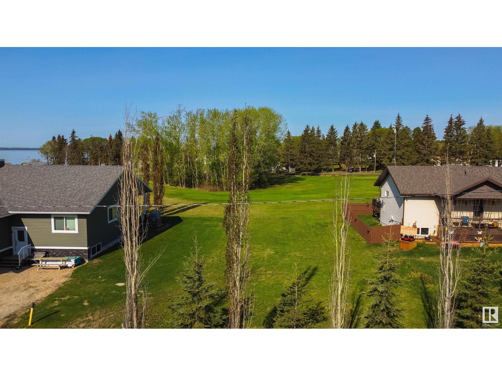 106 1 St, Rural Lac Ste. Anne County, Alberta  T0E 1A0 - Photo 11 - E4448740