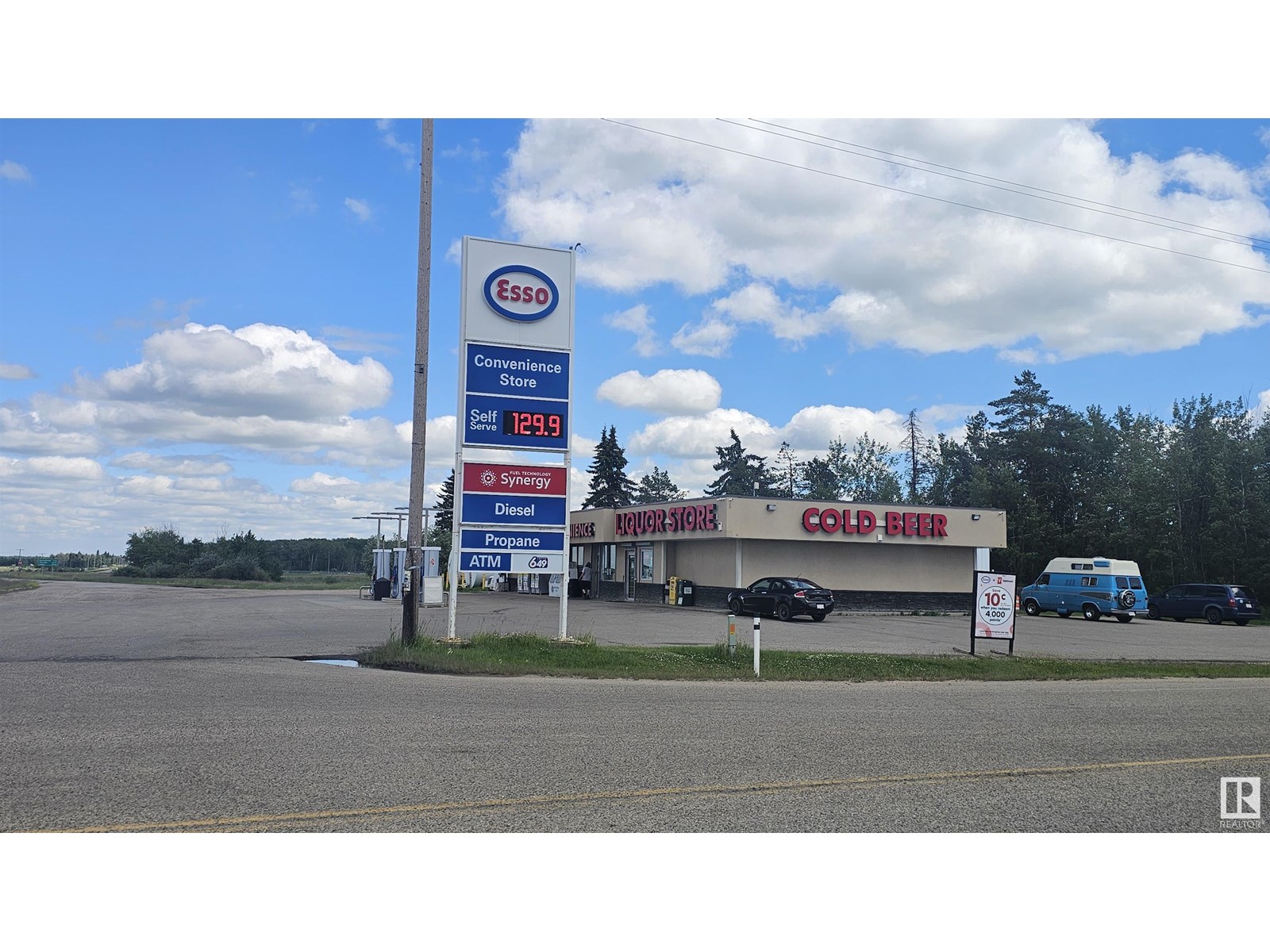 6011 50 St, Warburg, Alberta  T0C 2T0 - Photo 2 - E4449705