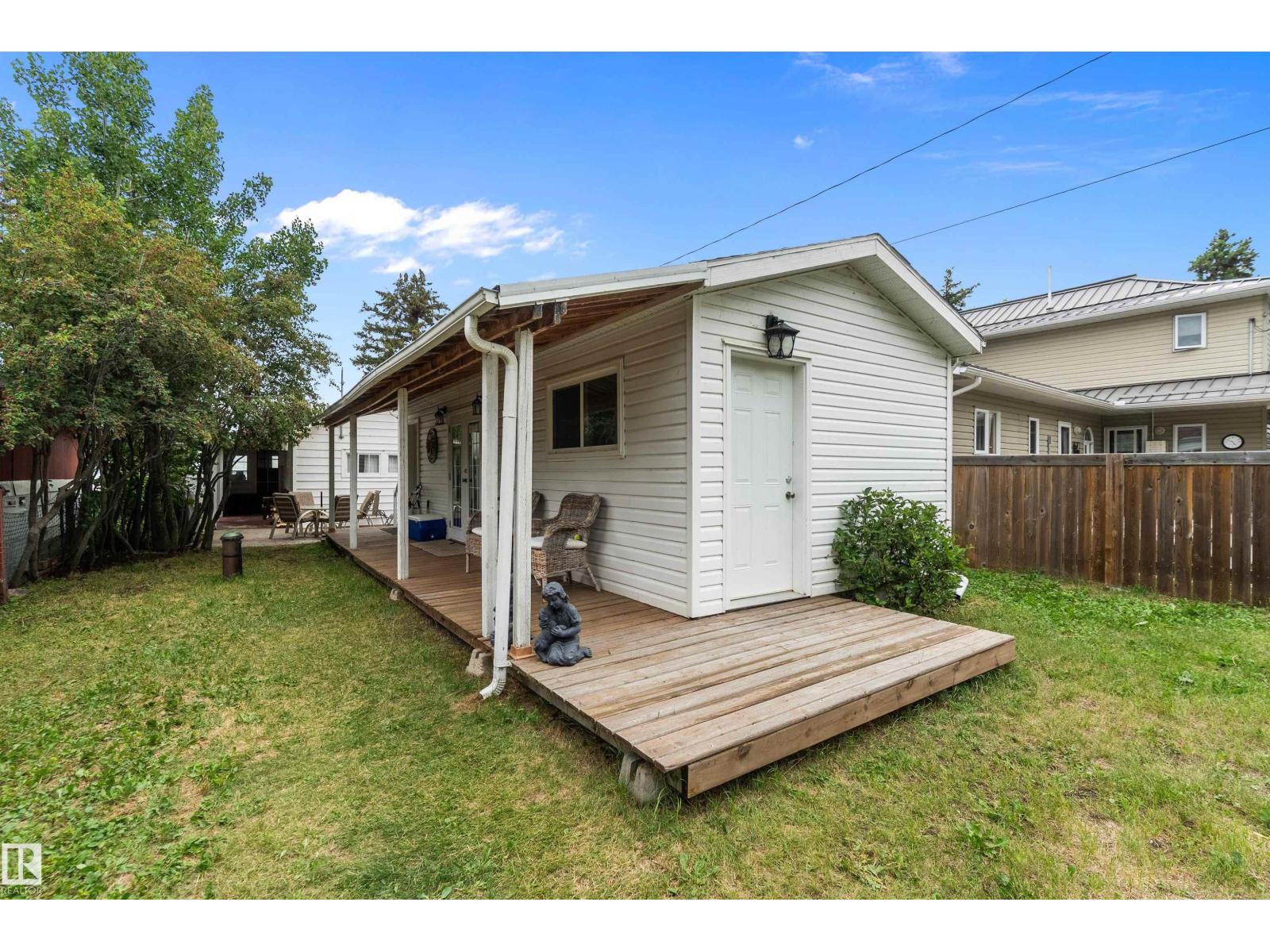 419 1st Av, Rural Wetaskiwin County, Alberta  T0C 1X0 - Photo 30 - E4450035
