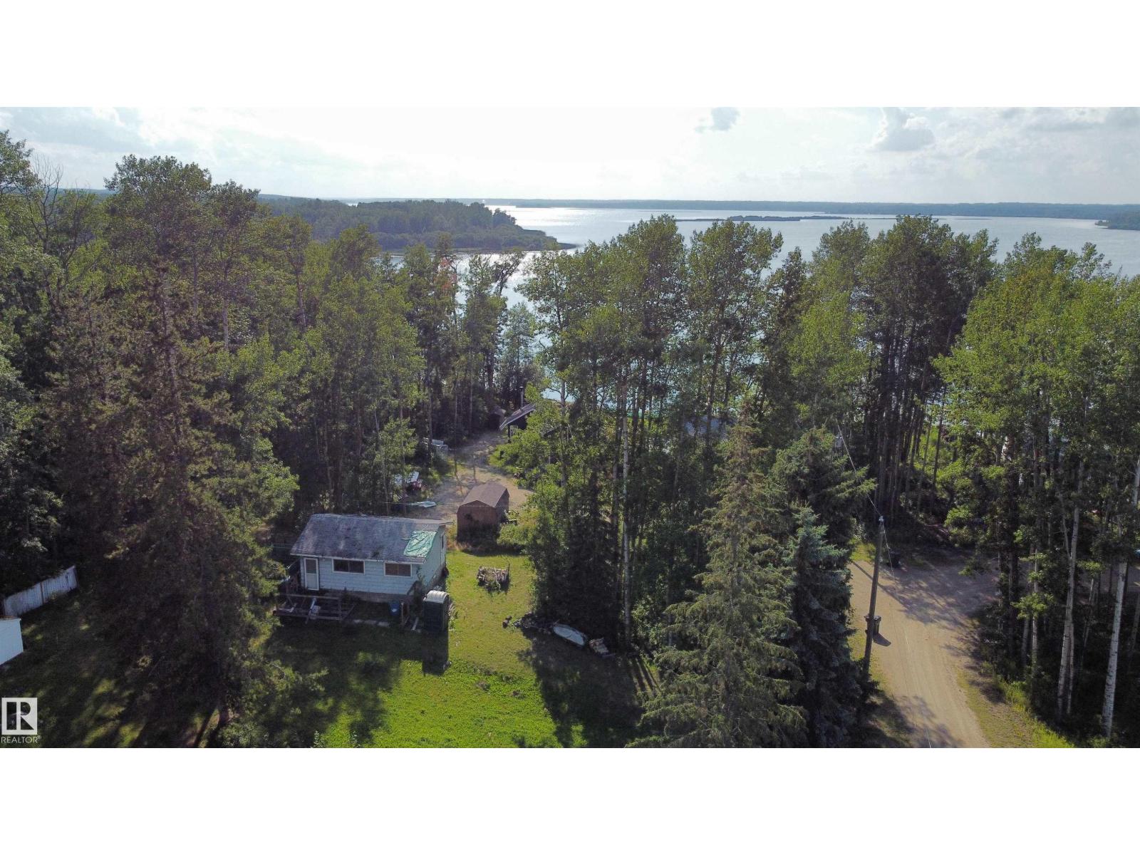 7 & 8 Spruce Cr, Rural Lac Ste. Anne County, Alberta  T0E 0V0 - Photo 2 - E4450118