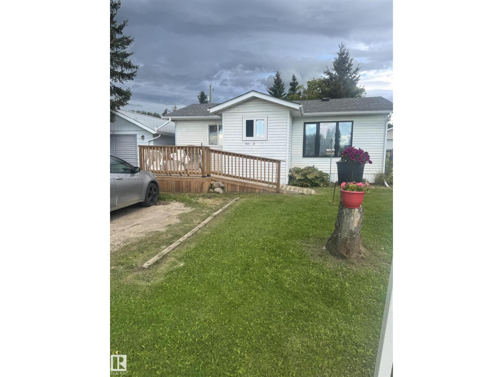 4531 47 St, Rural Lac Ste. Anne County, Alberta  T0E 0A0 - Photo 1 - E4450635