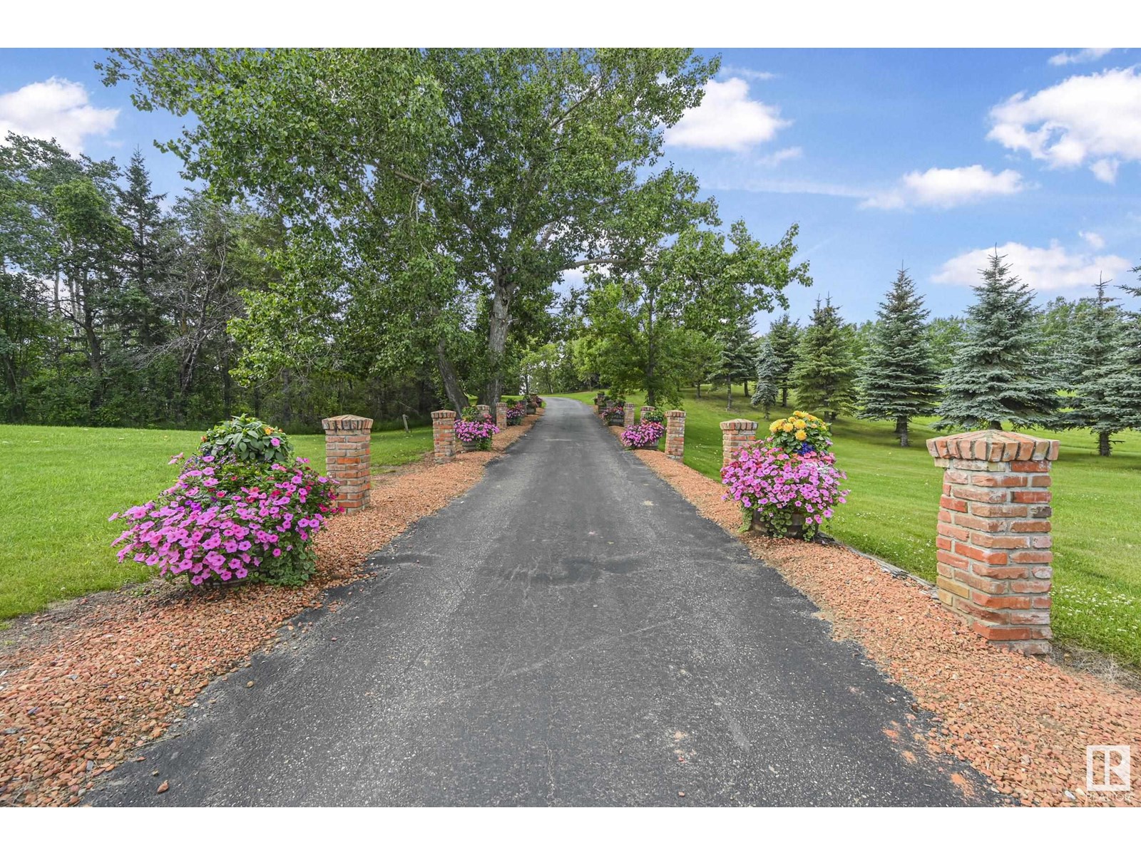 #11 474012 Rge Road 242, Rural Wetaskiwin County, Alberta  T0C 1Z0 - Photo 4 - E4451014
