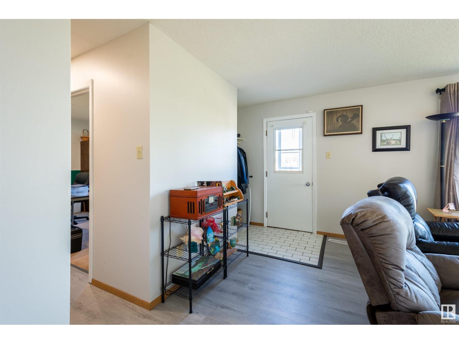 4708 52 St, Onoway, Alberta  T0E 1V0 - Photo 7 - E4451194