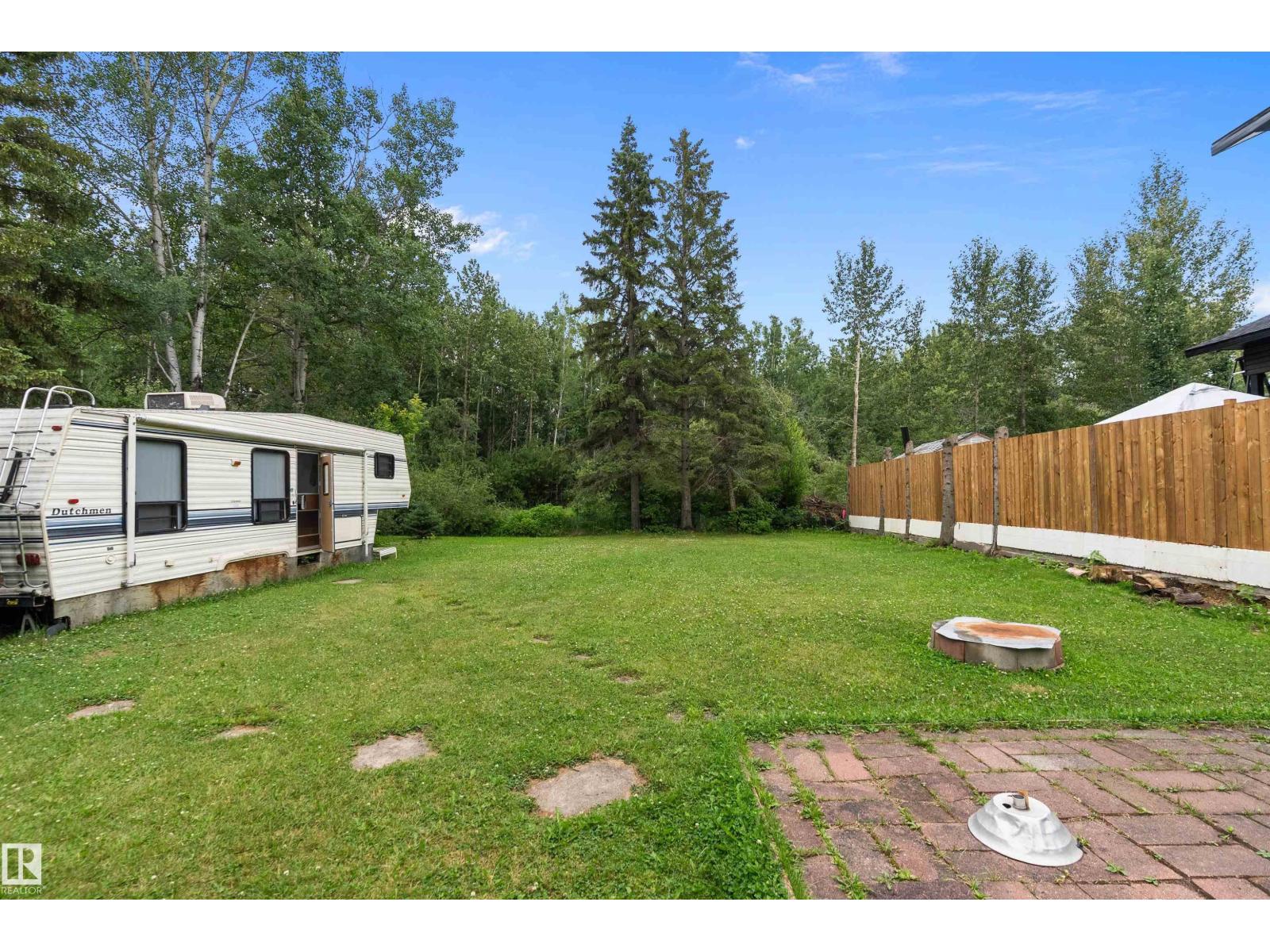 211 2nd Av, Rural Wetaskiwin County, Alberta  T0C 1X0 - Photo 3 - E4451665