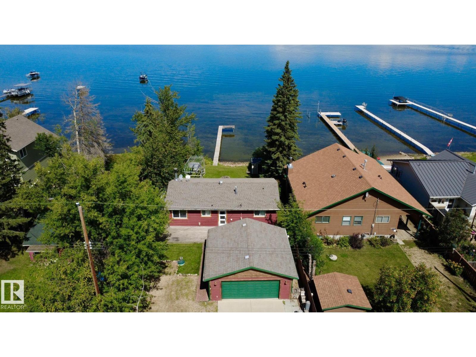8 Lake Av, Rural Wetaskiwin County, Alberta  T0C 2V0 - Photo 2 - E4451916
