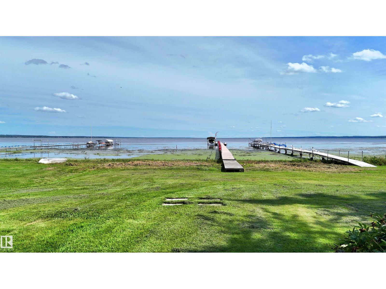 110,2001 Twp474 Mitchell Beach, Rural Leduc County, Alberta  T0C 2P0 - Photo 3 - E4452356
