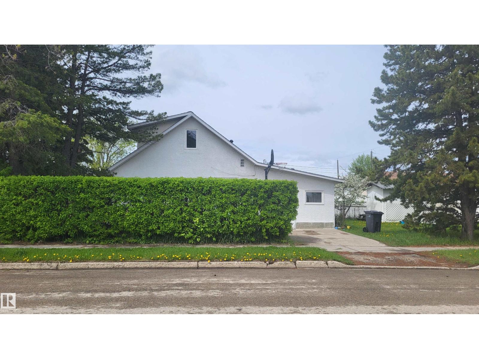 4804 47 Av, Drayton Valley, Alberta  T7A 1J1 - Photo 2 - E4452416