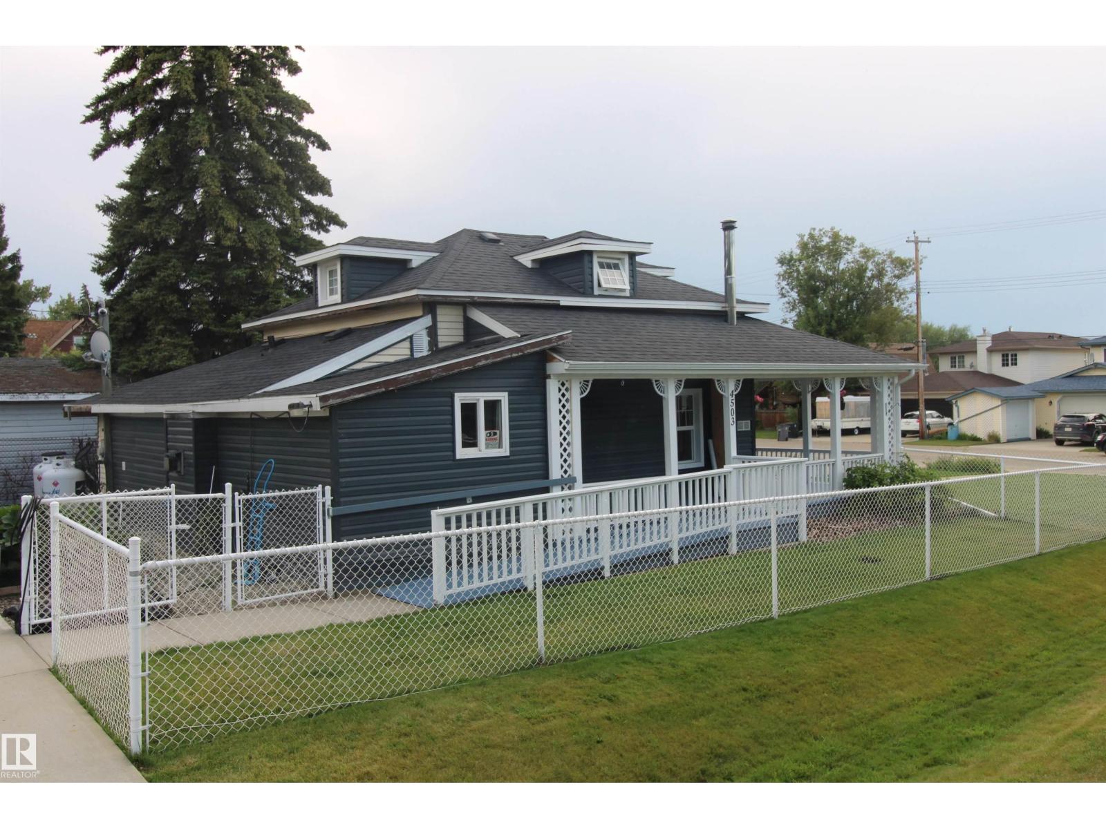 4503 50 Av, Rural Lac Ste. Anne County, Alberta  T0E 0A0 - Photo 11 - E4453690