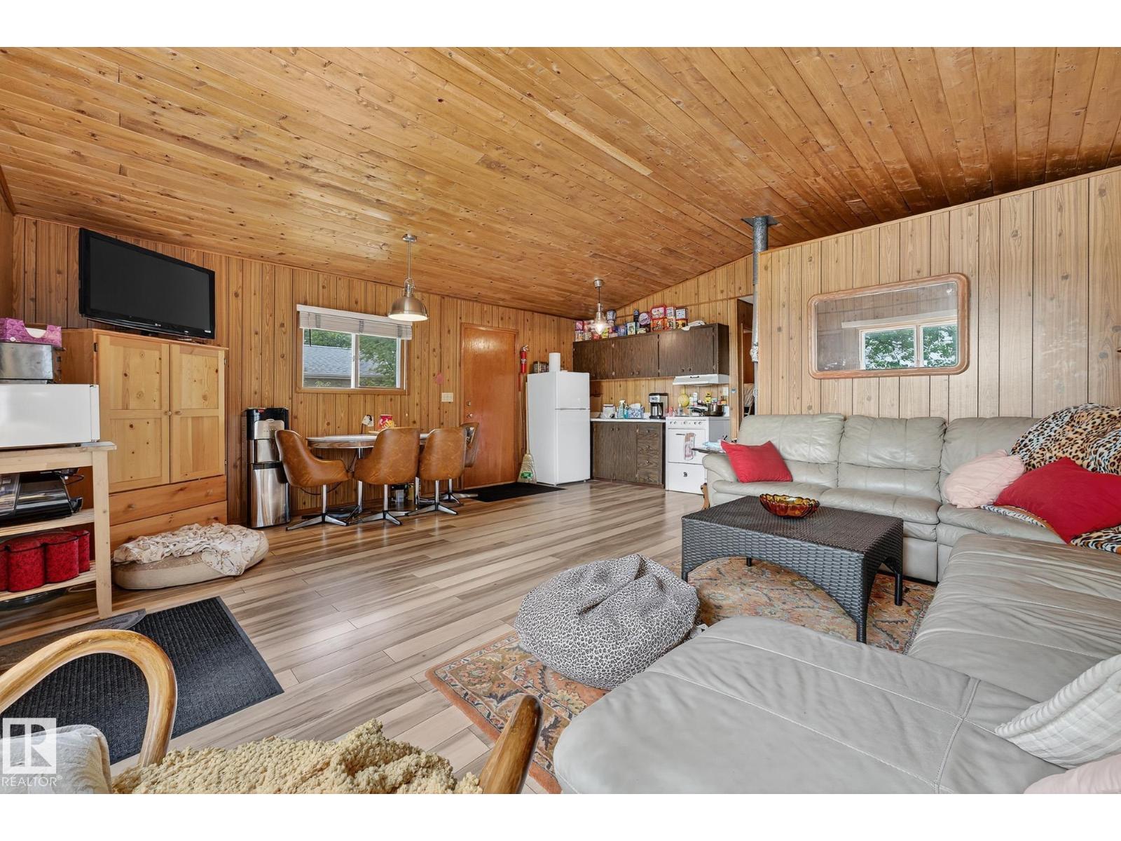 Unknown Address, ,    - Photo 15 - E4454004