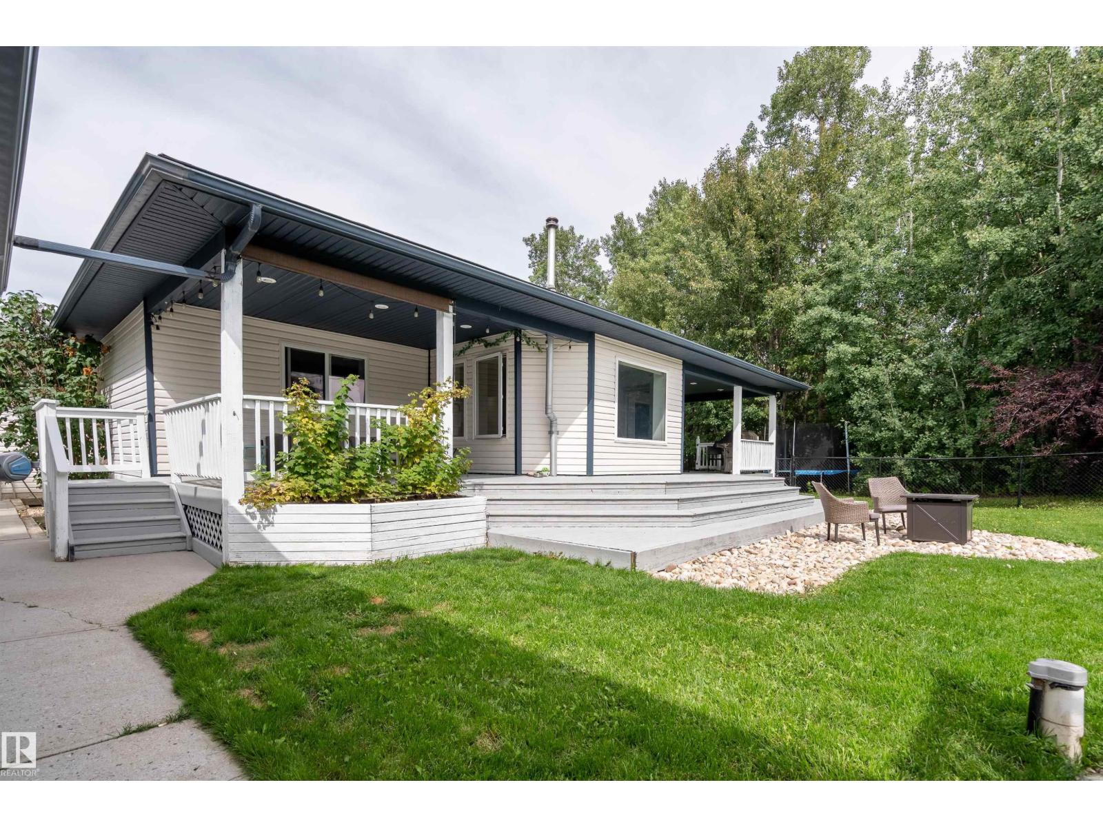 21 Power Dr, Rural Lac Ste. Anne County, Alberta  T0E 0A0 - Photo 1 - E4454140
