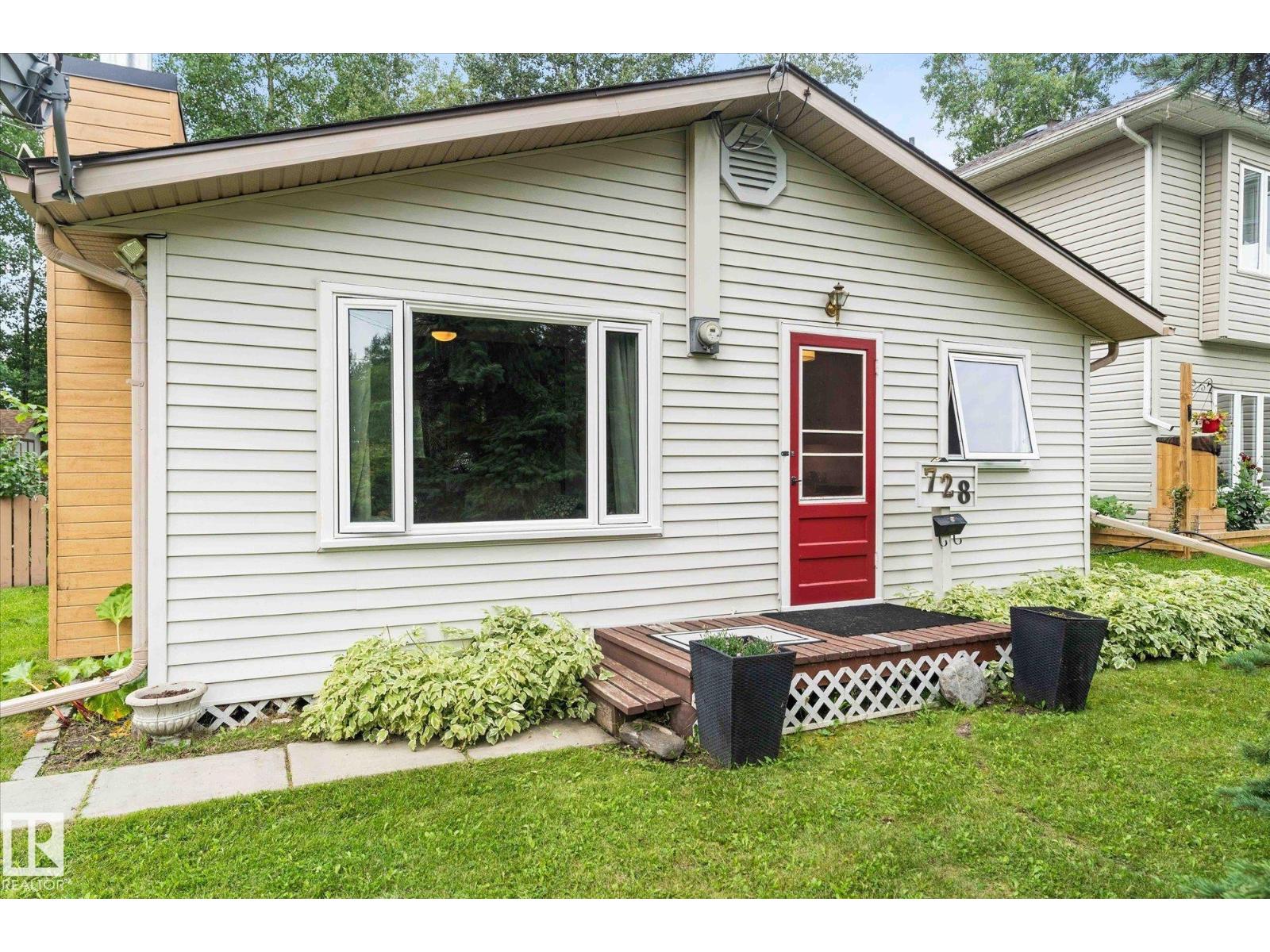 728 7 Street, Rural Lac Ste. Anne County, Alberta  T0E 1A0 - Photo 2 - E4454236