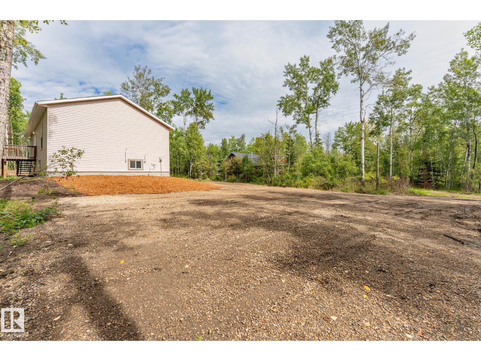 4008 Nakamun Dr, Rural Lac Ste. Anne County, Alberta  T0E 1V0 - Photo 10 - E4454394
