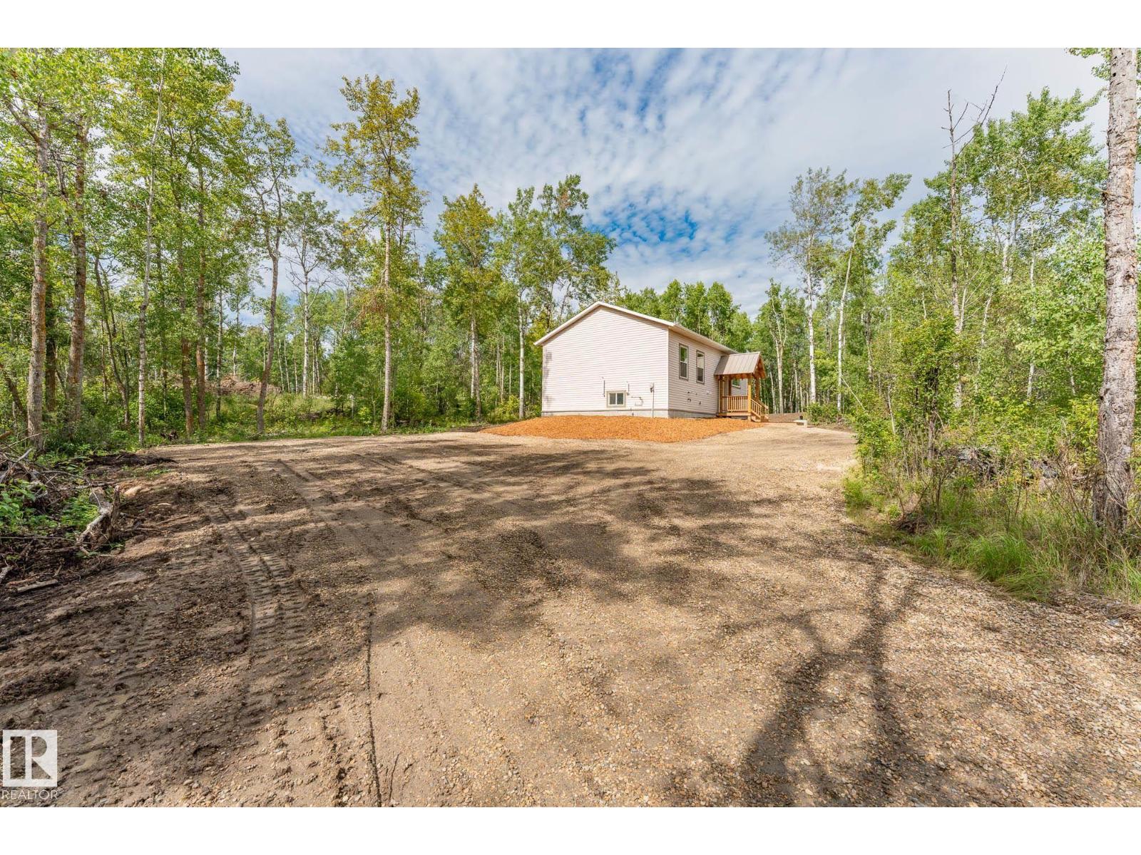 4008 Nakamun Dr, Rural Lac Ste. Anne County, Alberta  T0E 1V0 - Photo 11 - E4454394