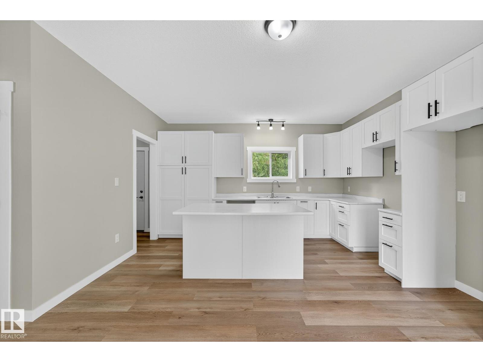 4008 Nakamun Dr, Rural Lac Ste. Anne County, Alberta  T0E 1V0 - Photo 18 - E4454394