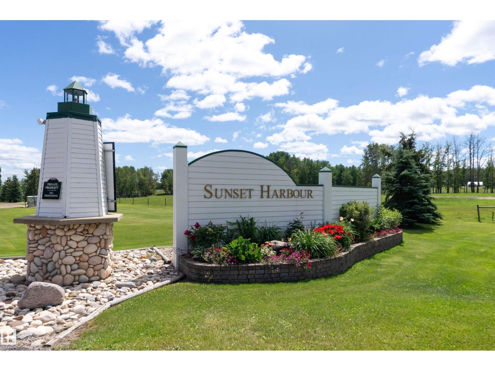 3 Sunset Hb, Rural Wetaskiwin County, Alberta  T0C 2H0 - Photo 1 - E4454759
