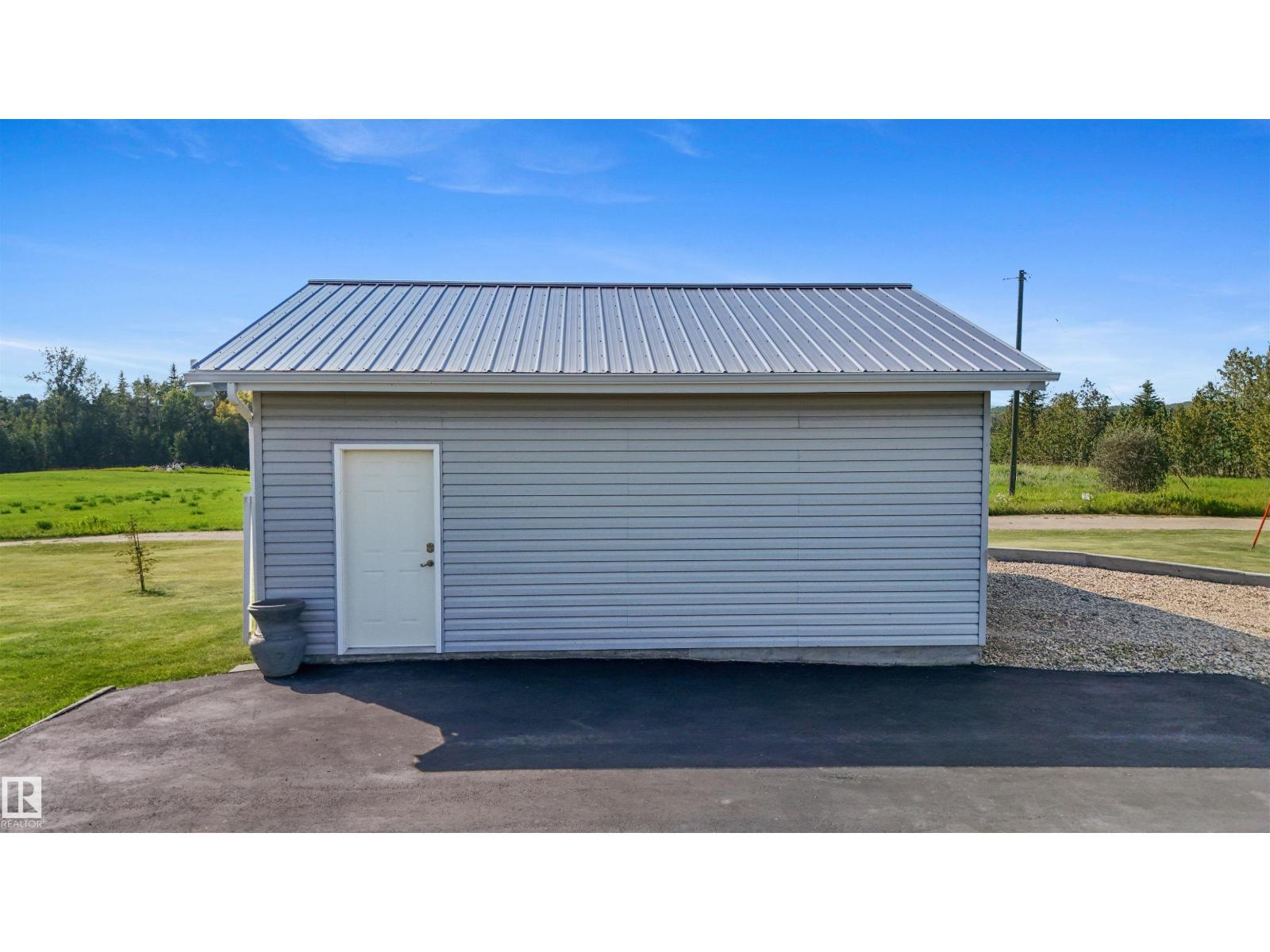 5049 50a Av, Rural Brazeau County, Alberta  T0C 1W0 - Photo 11 - E4455345