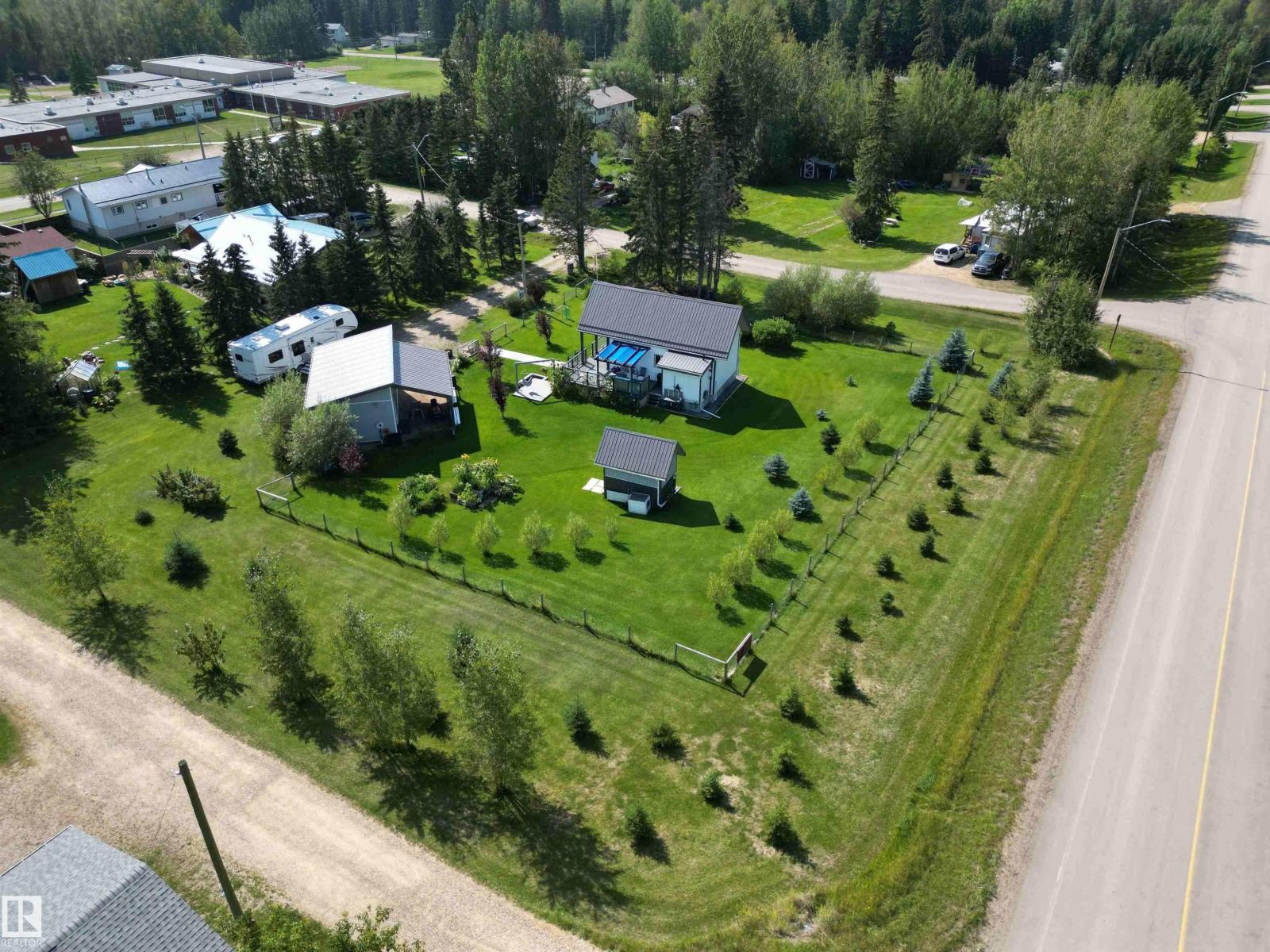 410 5 St E, Winfield, Alberta  T0C 2X0 - Photo 33 - E4455465