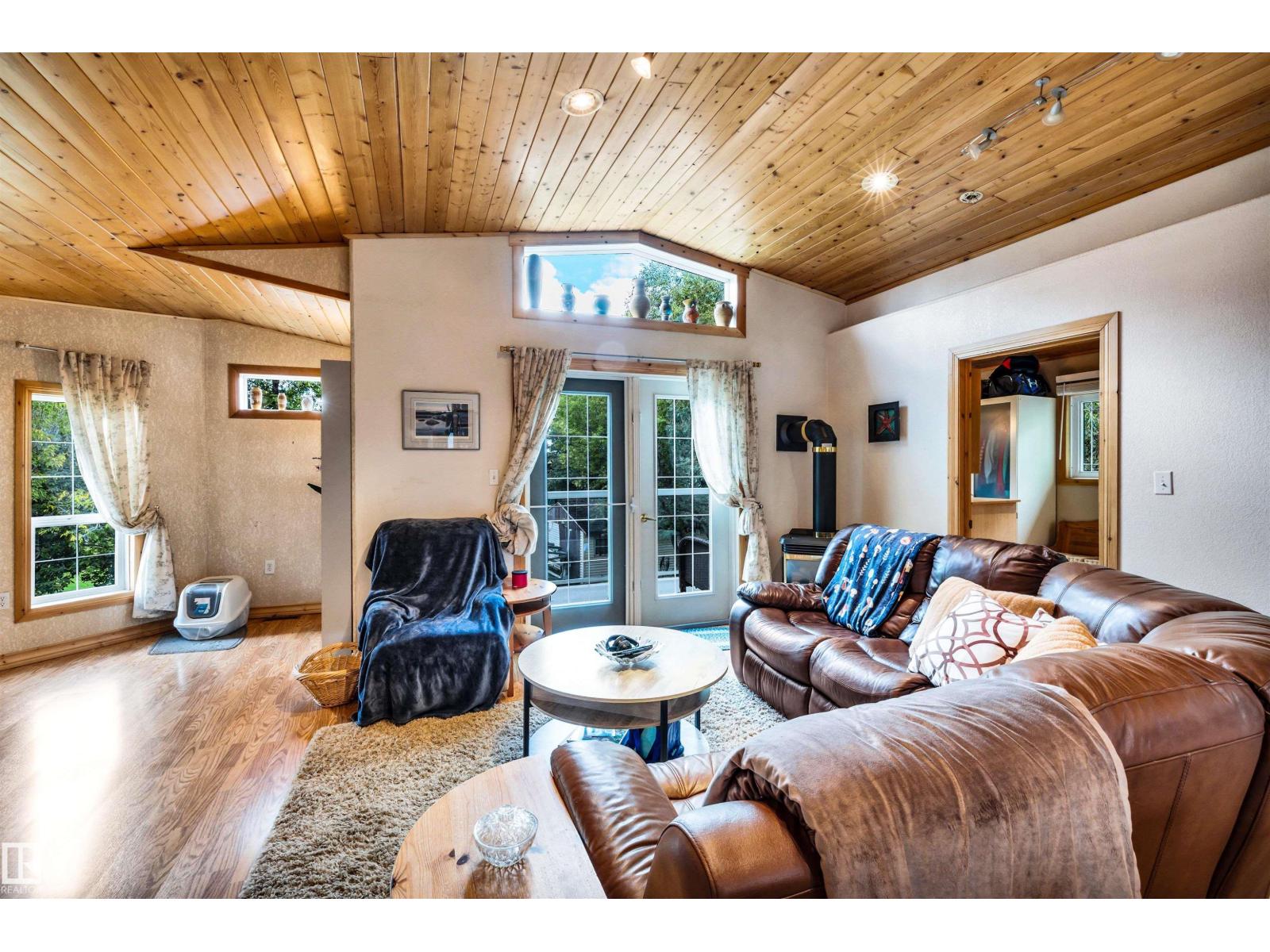 605 6th St, Rural Lac Ste. Anne County, Alberta  T0E 1A0 - Photo 40 - E4455517