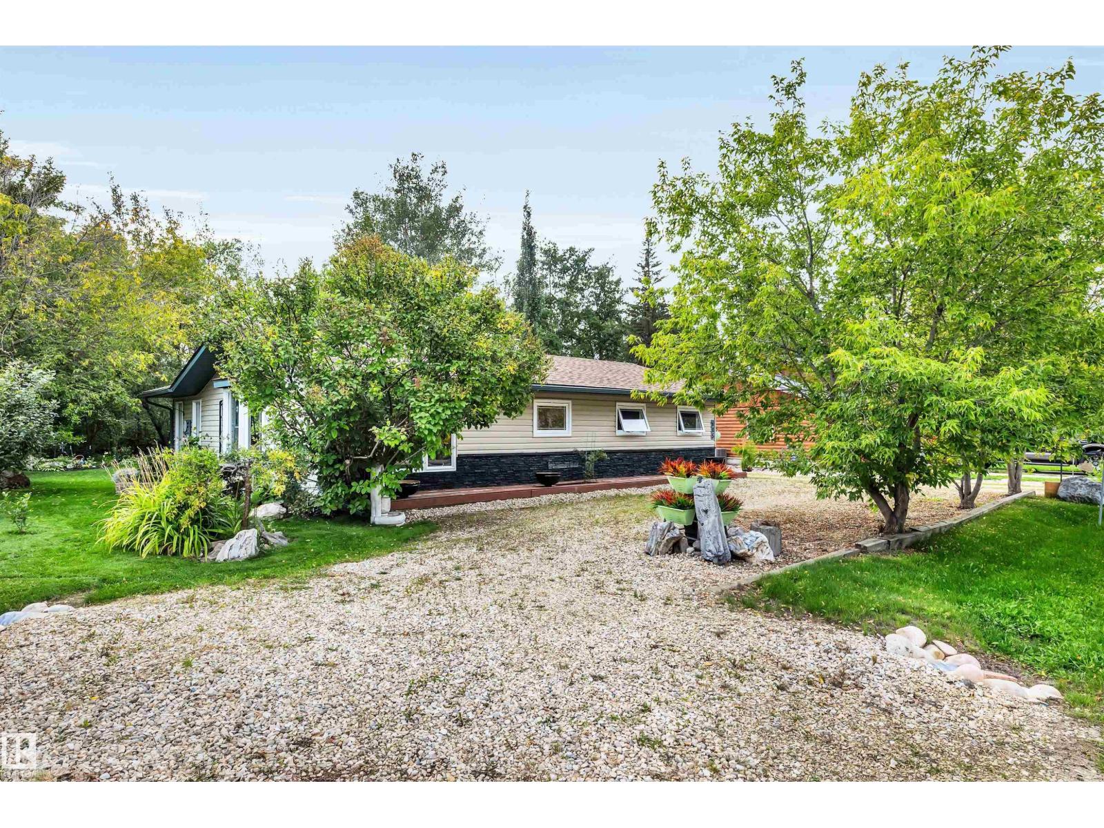 605 6th St, Rural Lac Ste. Anne County, Alberta  T0E 1A0 - Photo 5 - E4455517