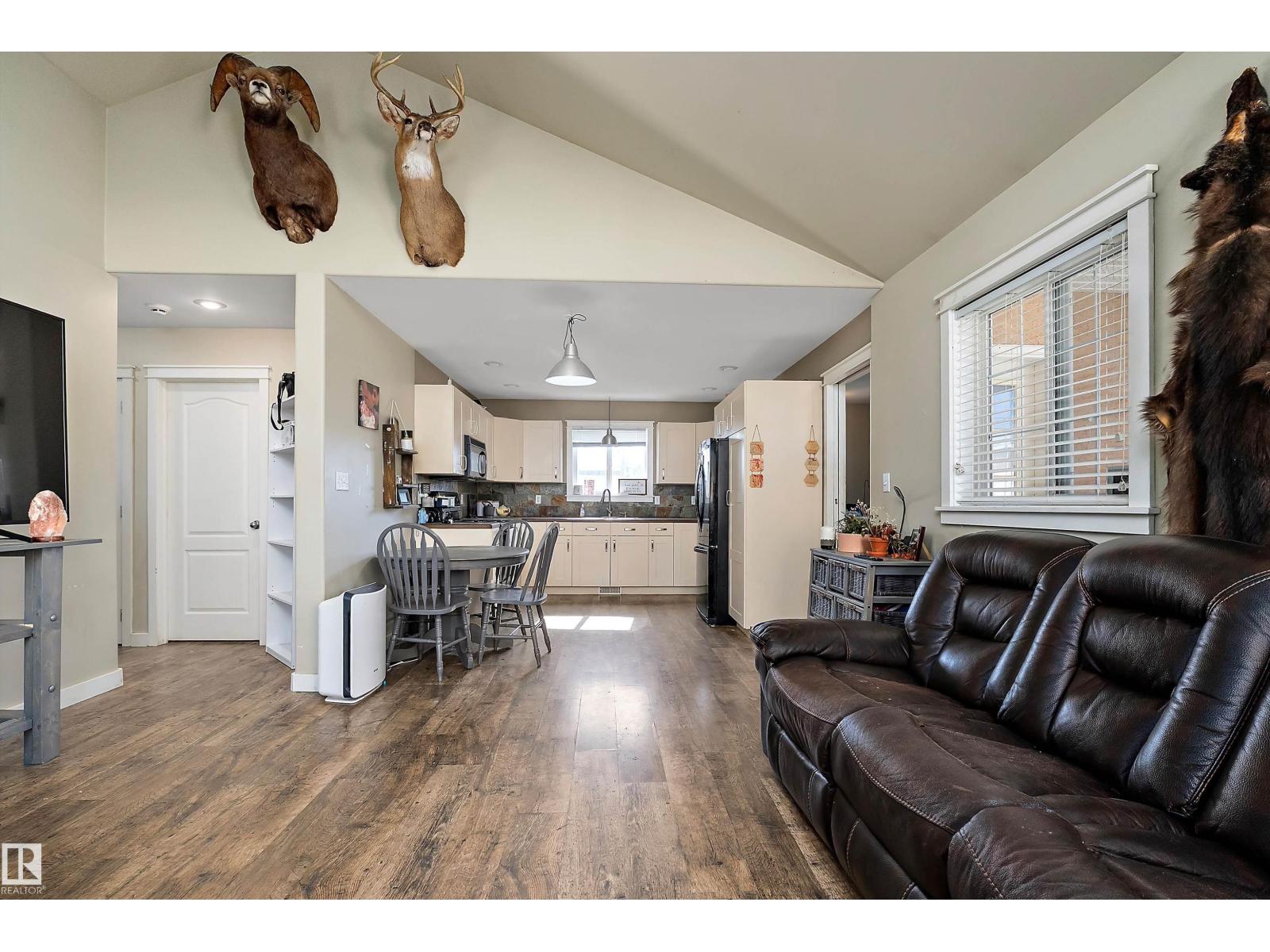 5015 47 Av, Evansburg, Alberta  T0E 0T0 - Photo 8 - E4456085
