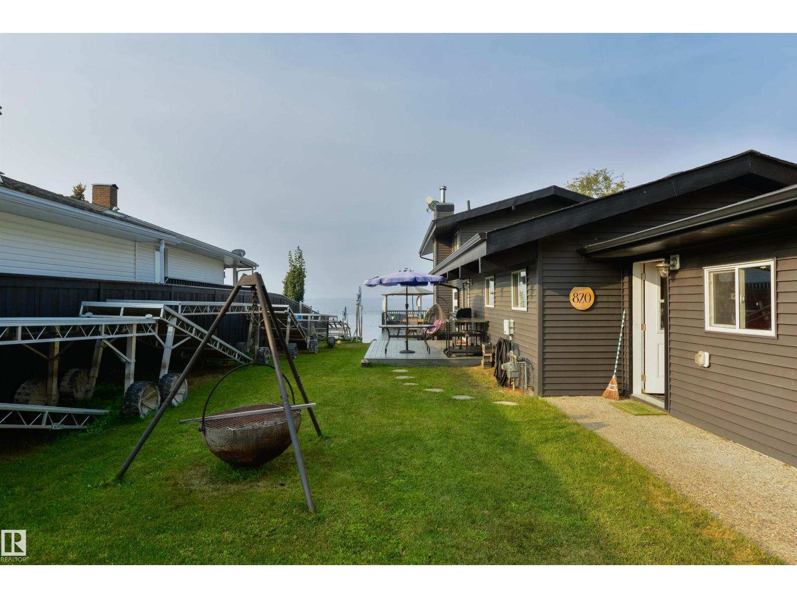 820 8 St, Rural Lac Ste. Anne County, Alberta  T0E 1A0 - Photo 3 - E4456127