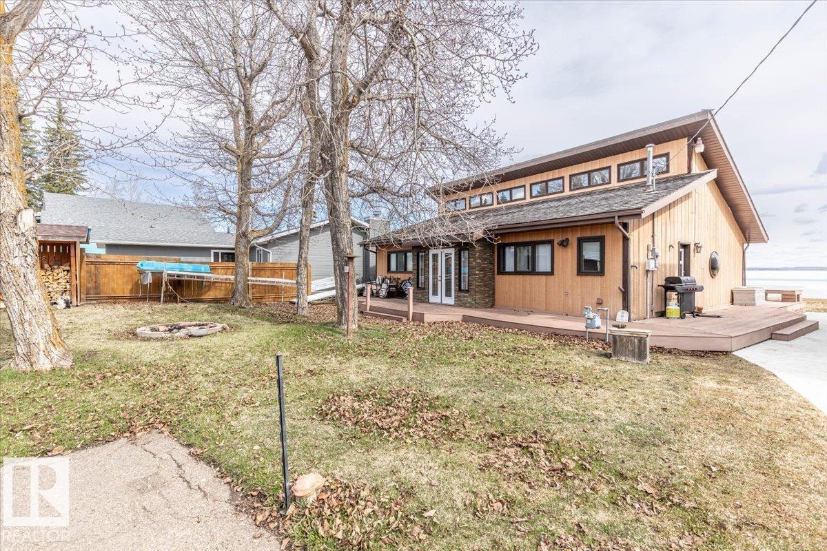 35 Lakeshore Dr, Rural Wetaskiwin County, Alberta  T0C 2V0 - Photo 1 - E4457099