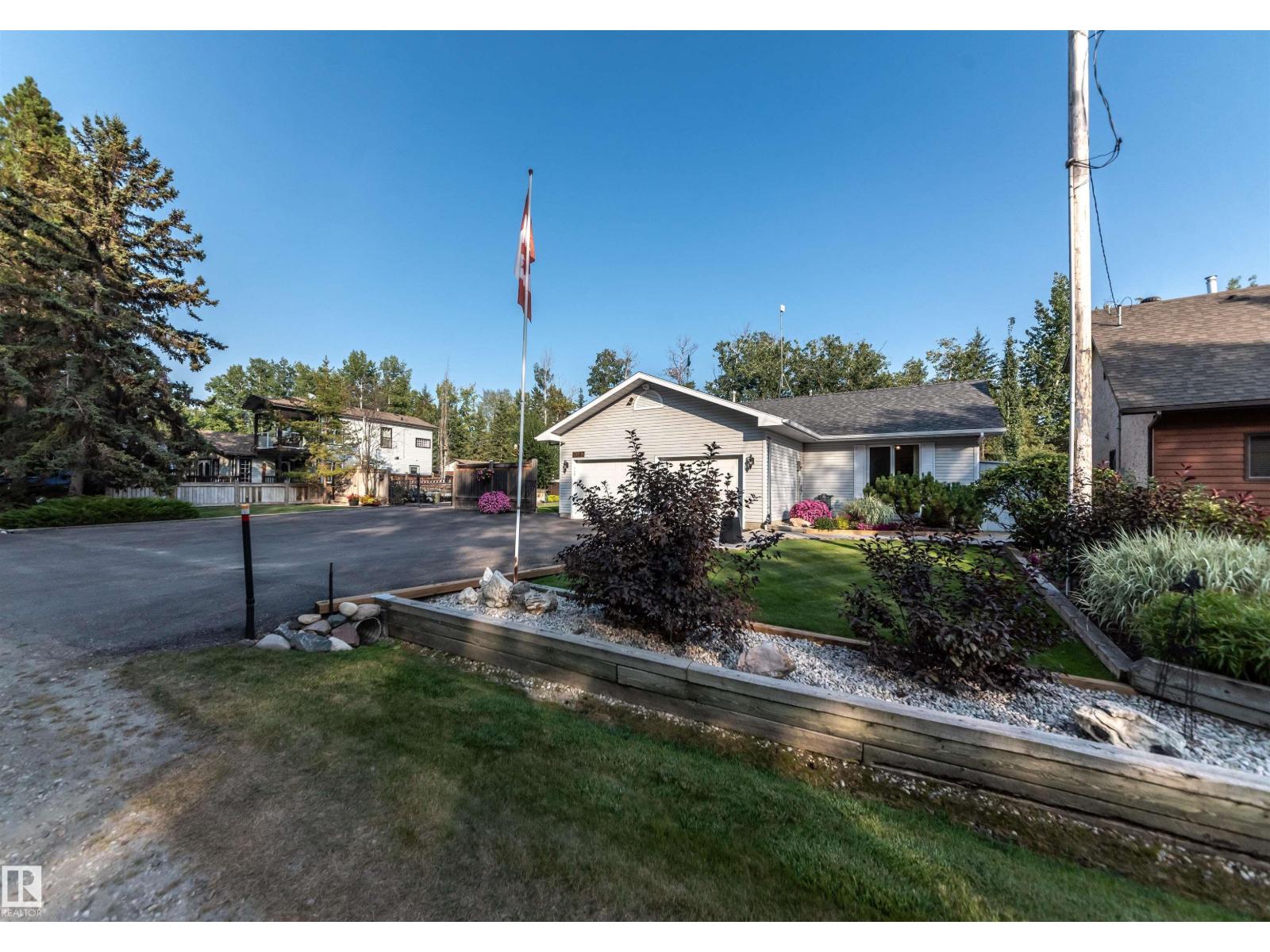 1087 10 St, Rural Lac Ste. Anne County, Alberta  T0E 1A0 - Photo 15 - E4457250