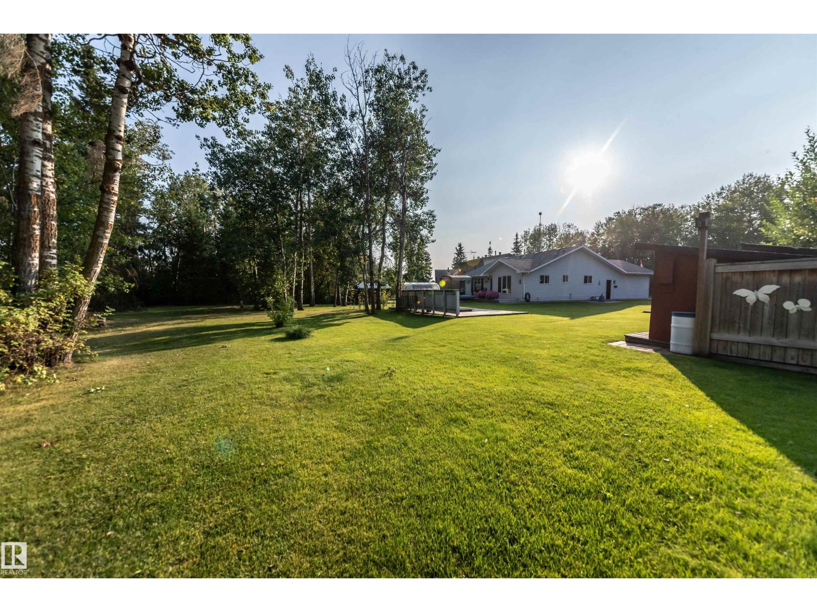 1087 10 St, Rural Lac Ste. Anne County, Alberta  T0E 1A0 - Photo 29 - E4457250