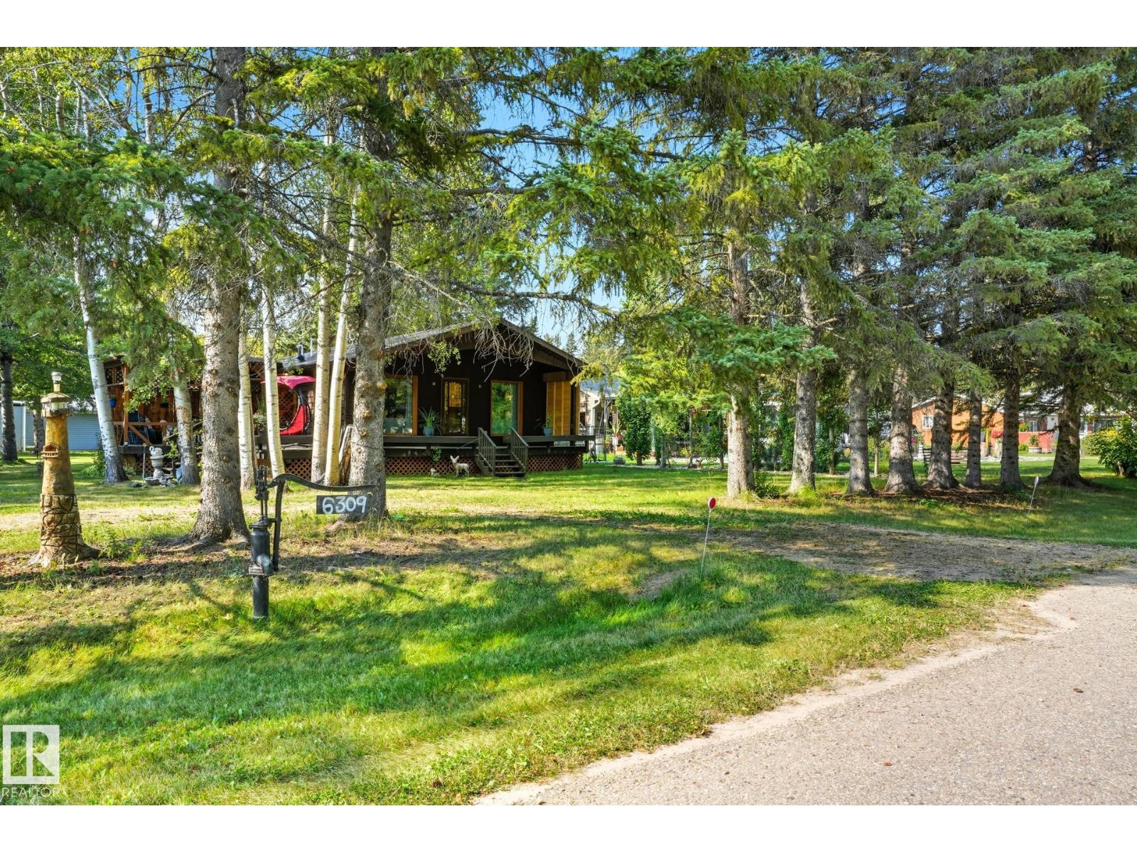 6309 49 St, Rural Wetaskiwin County, Alberta  T0C 2C0 - Photo 2 - E4457537