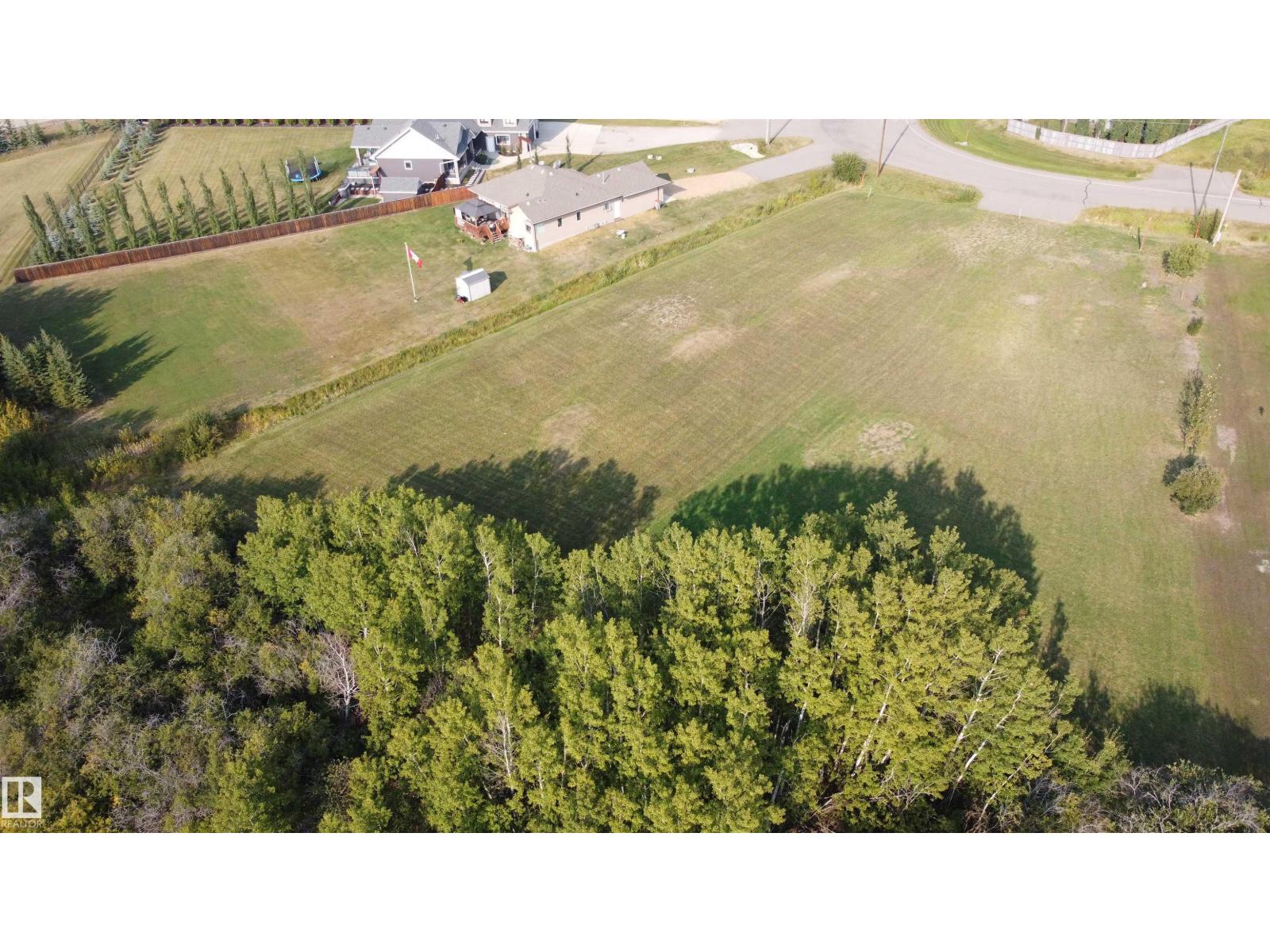 30 Falcon Drive, New Sarepta, Alberta  T0C 3M0 - Photo 2 - E4457578