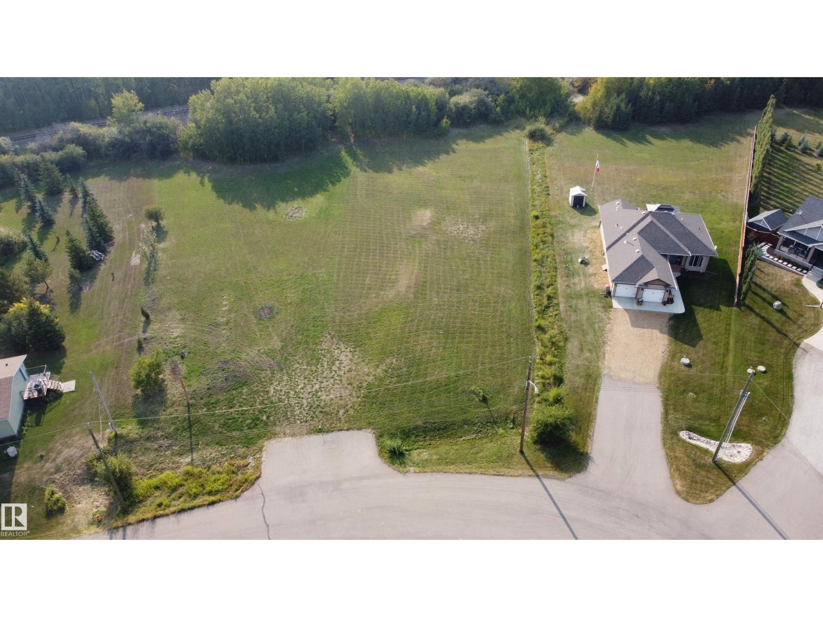 30 Falcon Drive, New Sarepta, Alberta  T0C 3M0 - Photo 5 - E4457578