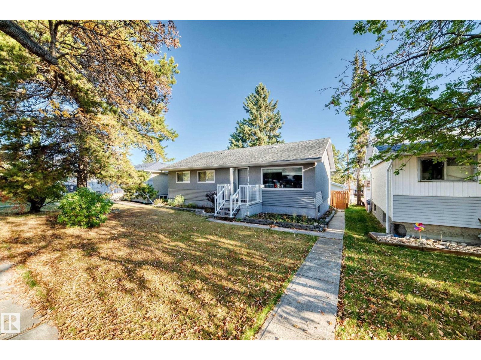 5093 45 St, Drayton Valley, Alberta  T7A 1C2 - Photo 1 - E4461368